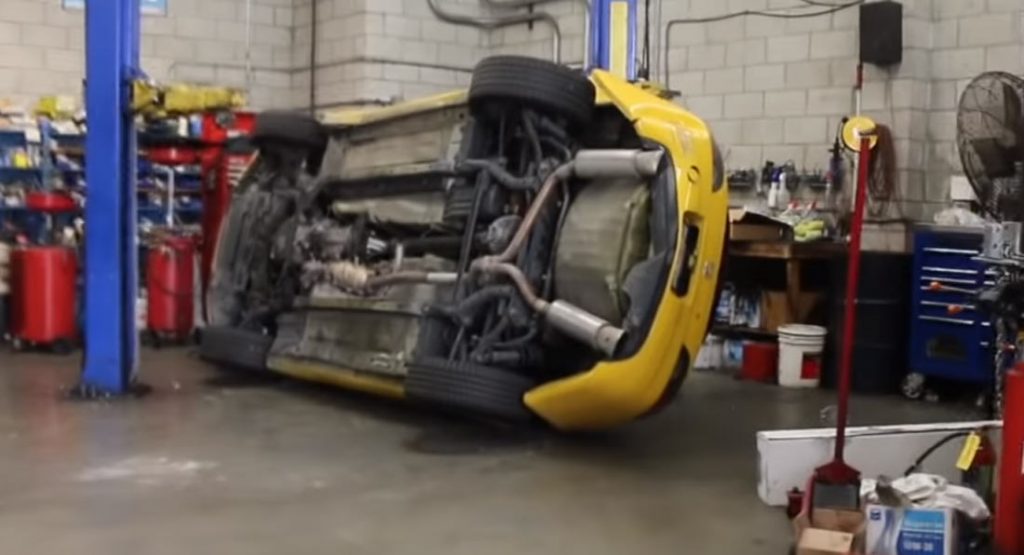  Honda S2000 Sustains Serious Damage After Dropping Off Workshop Lift