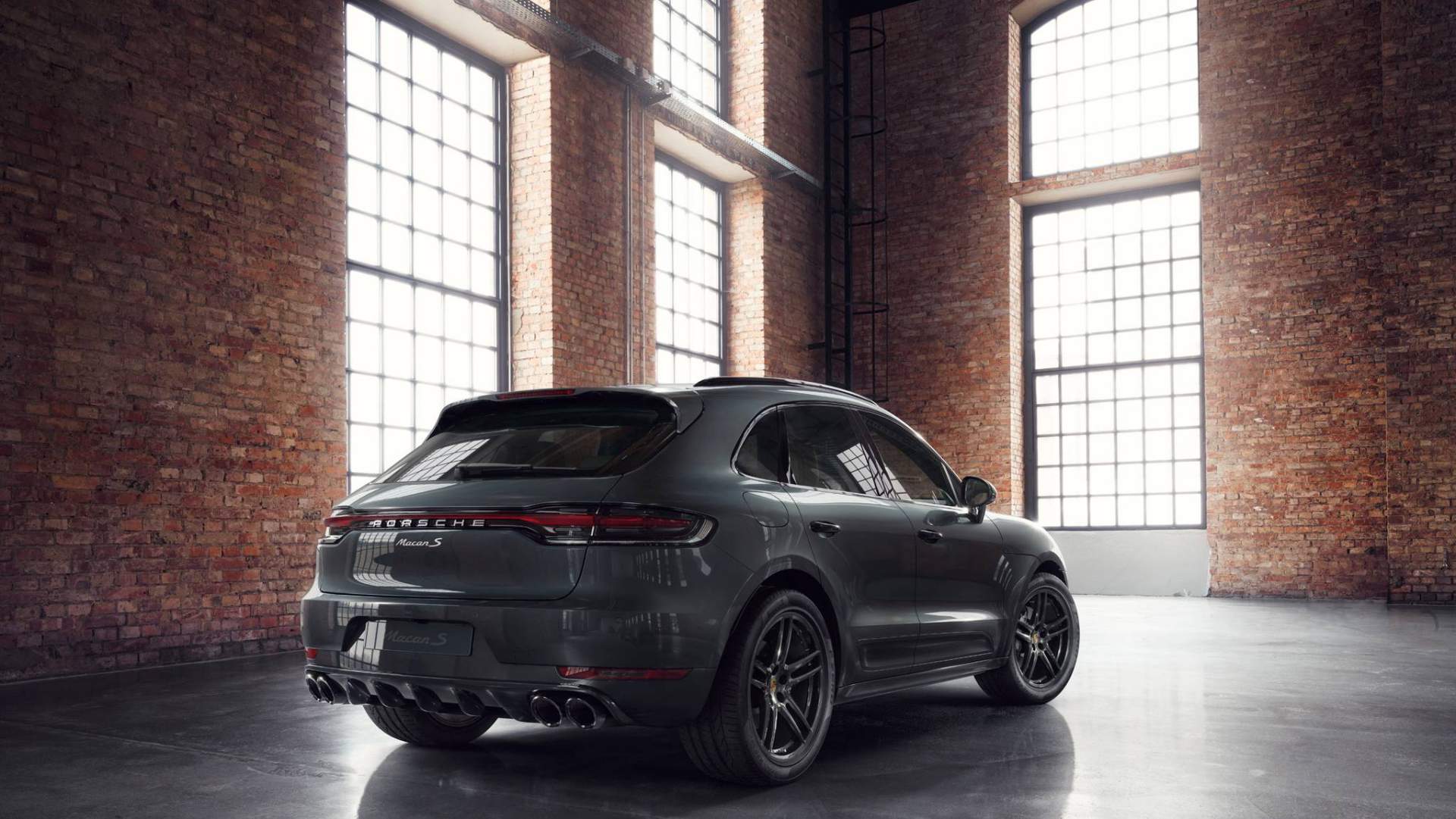 Porsche Exclusive Manufaktur Macan S 5 Porsche Exclusive Gives Facelifted Macan S An In-House Makeover