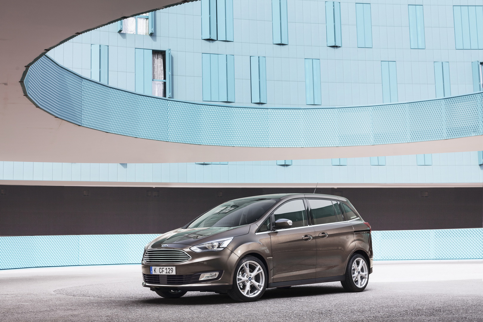 ford grand c-max 2 Ford Killing C-Max And Grand C-Max Minivans In Europe