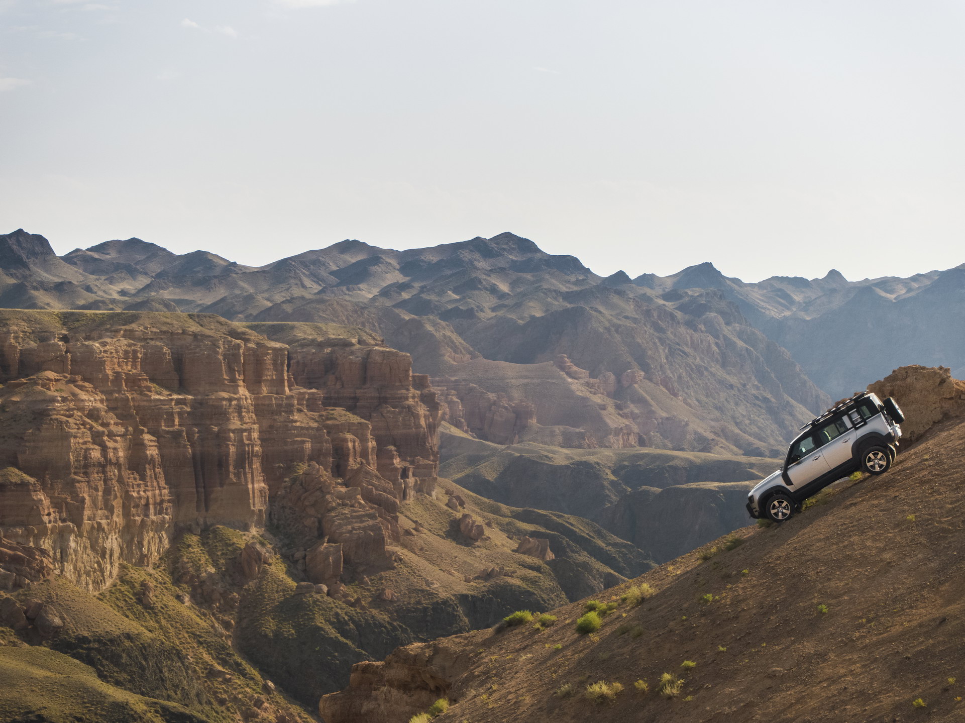 2020 Land Rover Defender Reborn As A Modern 4×4 With Advanced Tech