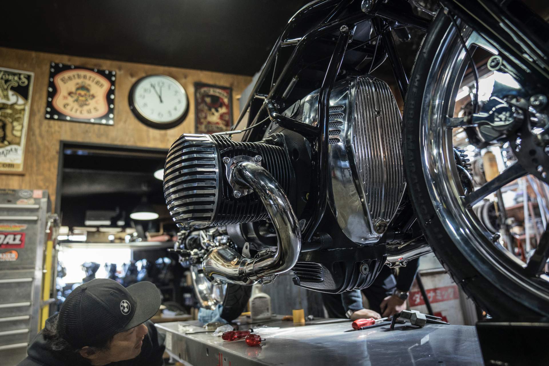 Custom Works Zon BMW concept motorcycle 6 BMW And Japan’s Custom Works Zon Collaborate On R18 Bike With Mystery Boxer Engine