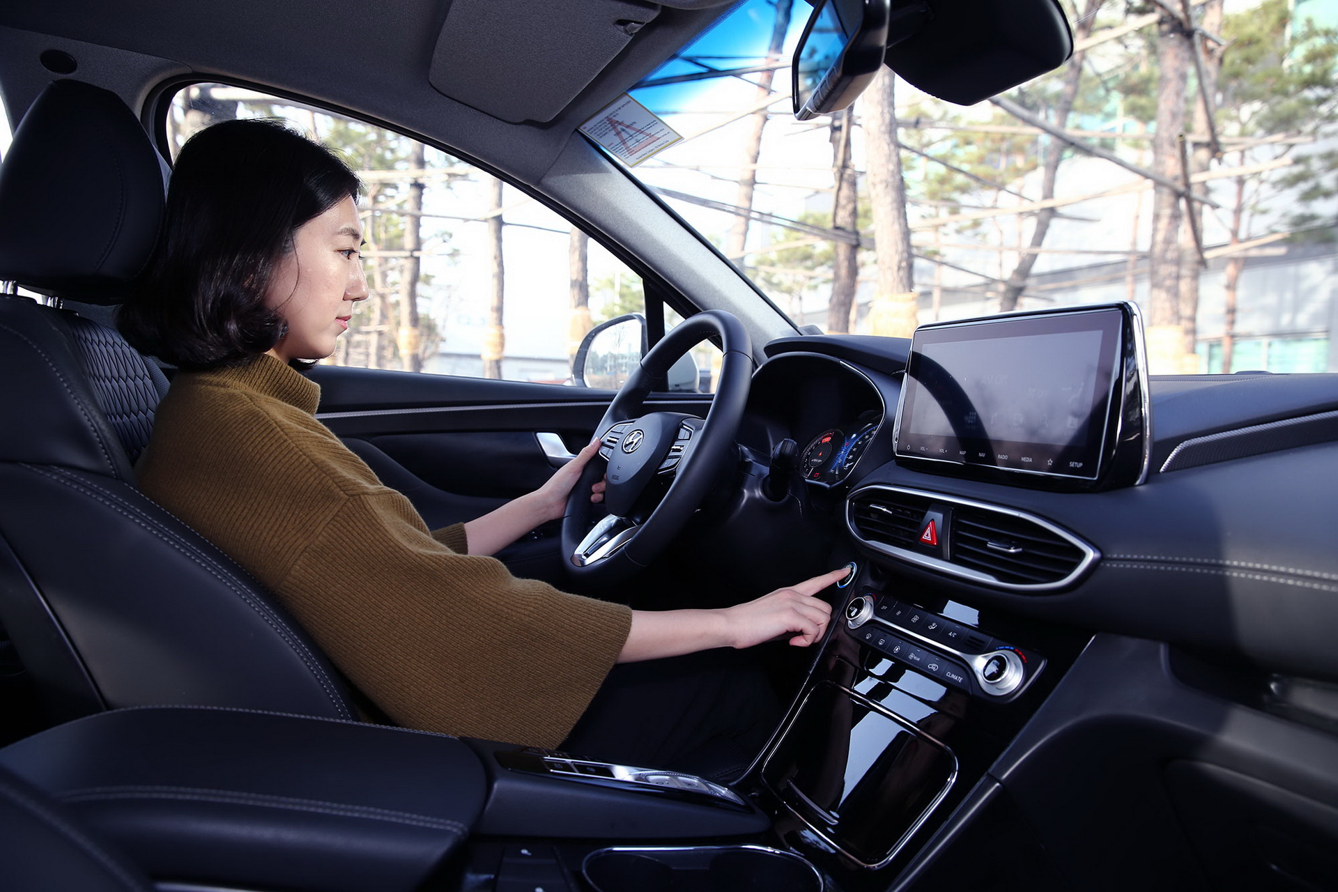Hyundai-Fingerprint-technology_03 2019 Hyundai Santa Fe Becomes First Production Model With Fingerprint Sensor