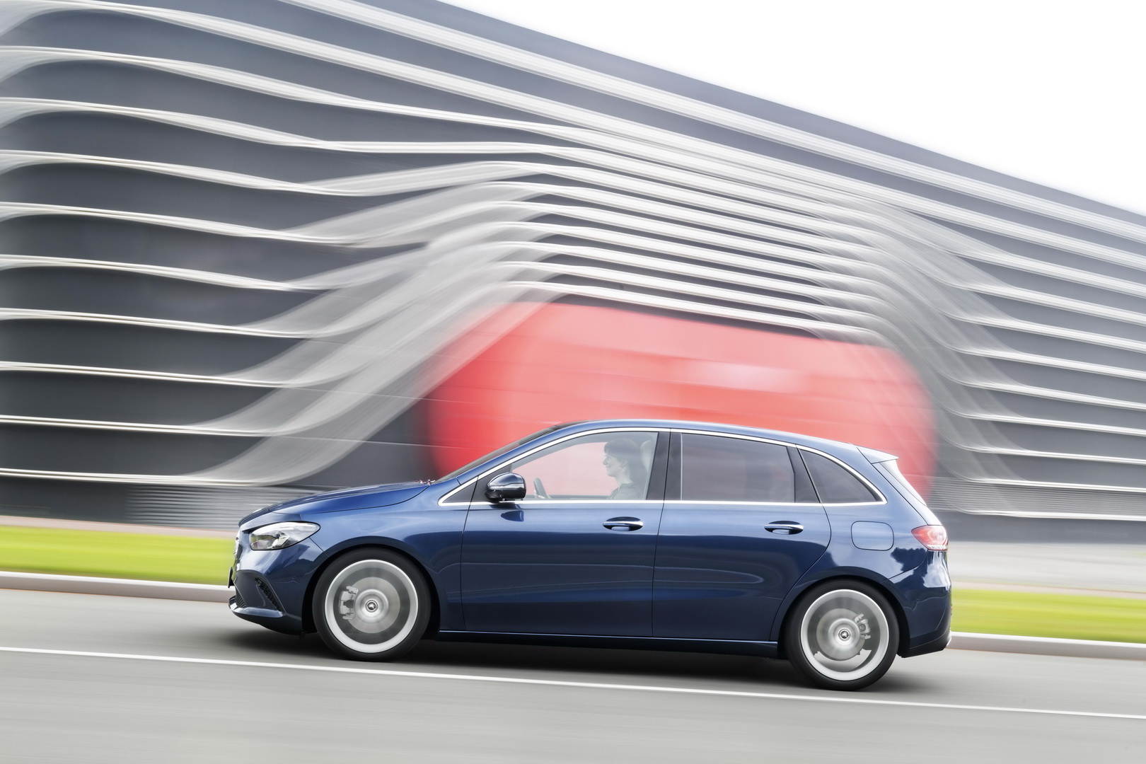 2019 mercedes-benz b-class 3 2019 Mercedes B-Class Goes On Sale In The UK, Starts At £26,755