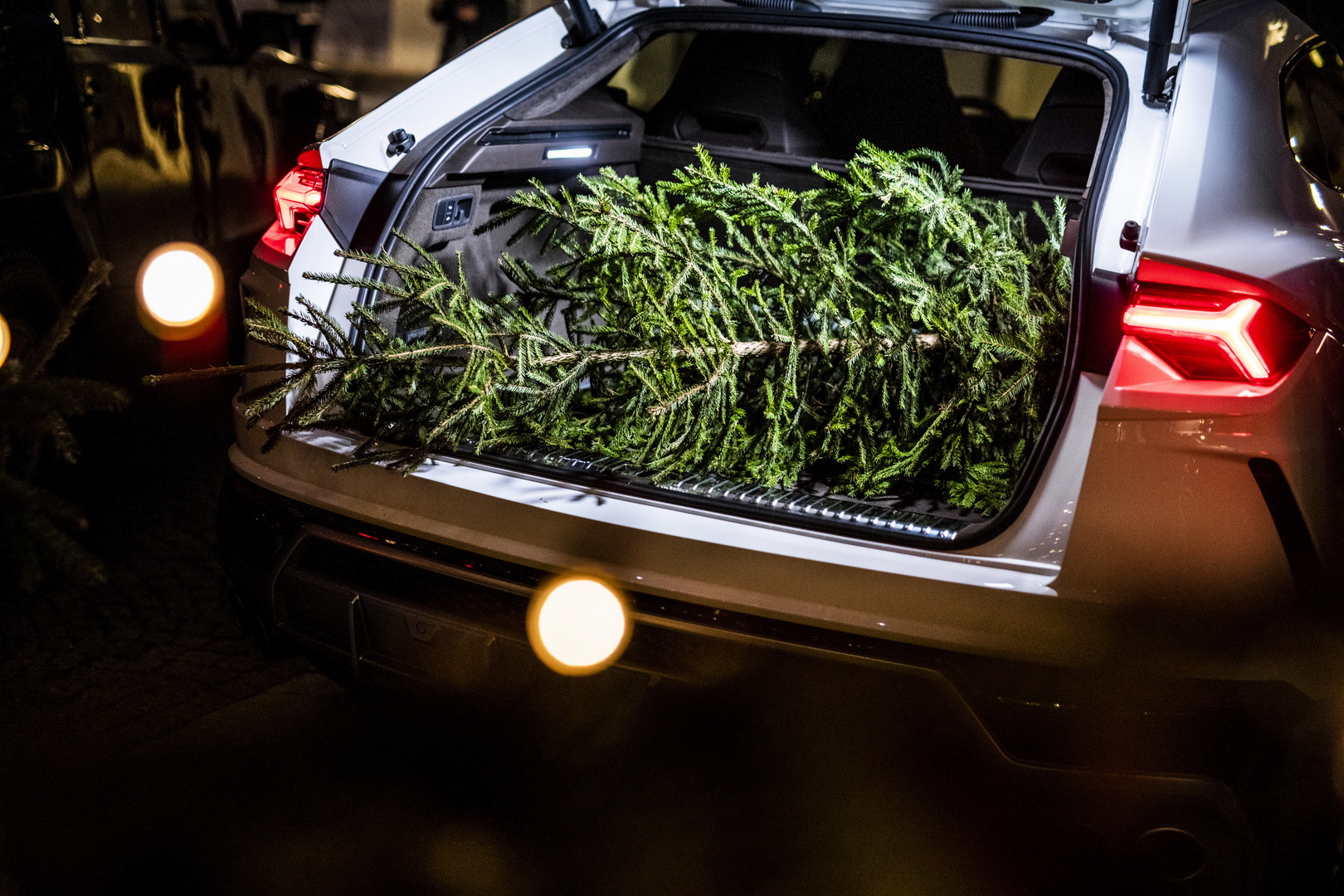 lamborghini urus lm002 100 Lamborghini Urus Convoy Embarks On Special Journey, LM002 Leads The Pack