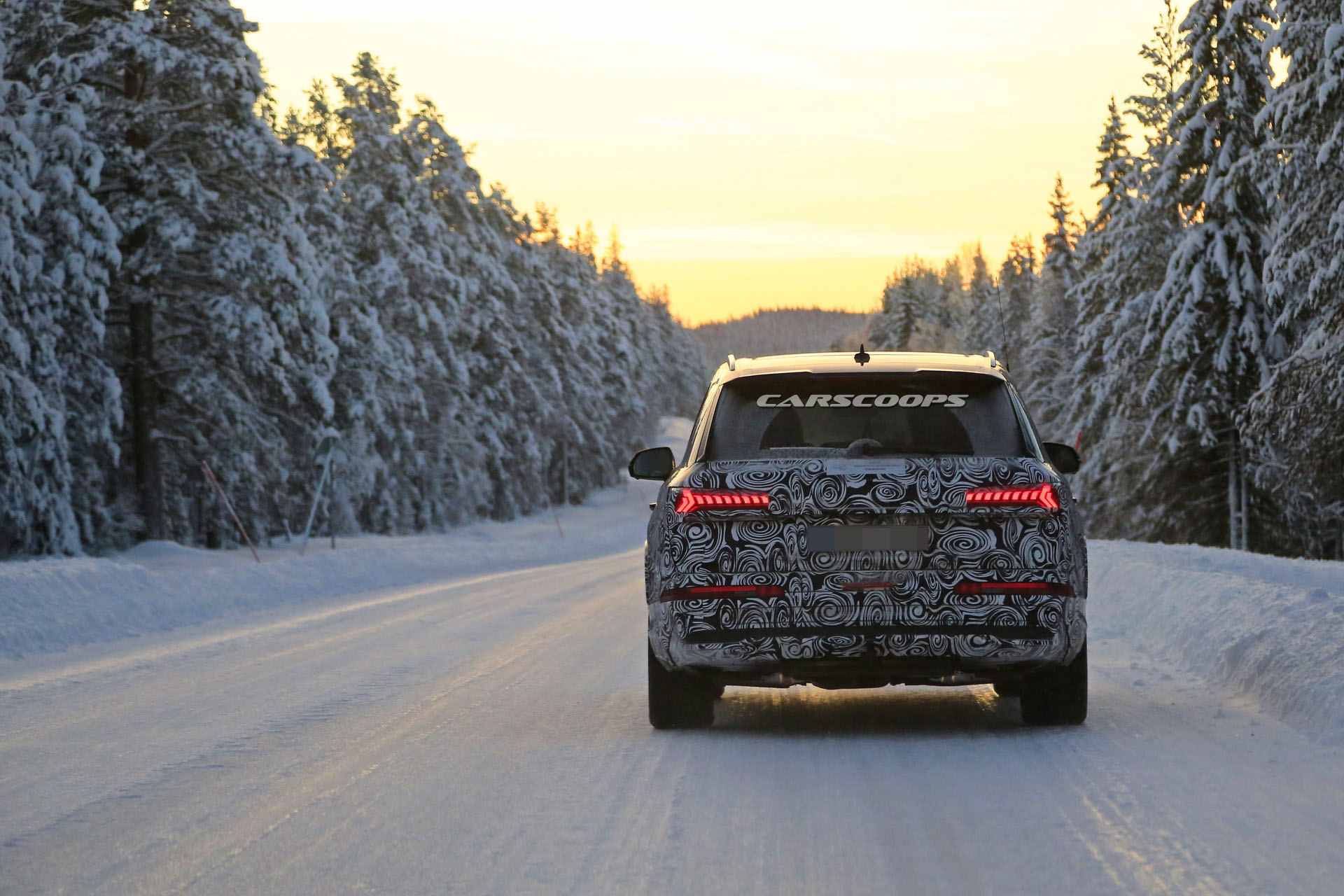 2020-Audi-Q7-SQ7-Facelift-01 2020 Audi Q7 Facelift Spotted Testing On Cold-Weather Conditions