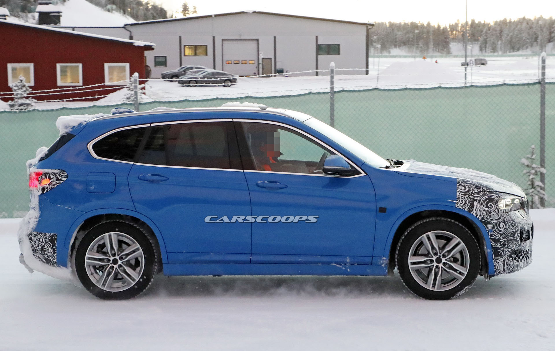 BMW-X1-Facelift-09 Facelifted 2019 BMW X1 To Offer Better Fuel Economy, More Tech