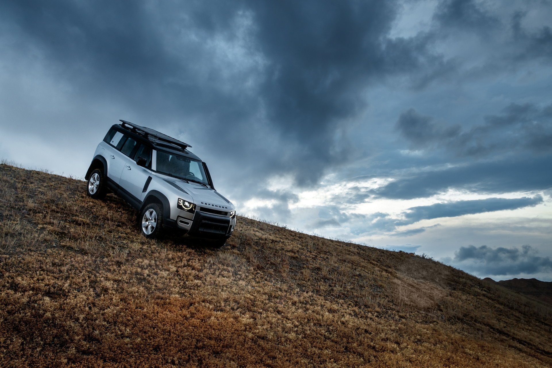 2020 Land Rover Defender Reborn As A Modern 4×4 With Advanced Tech