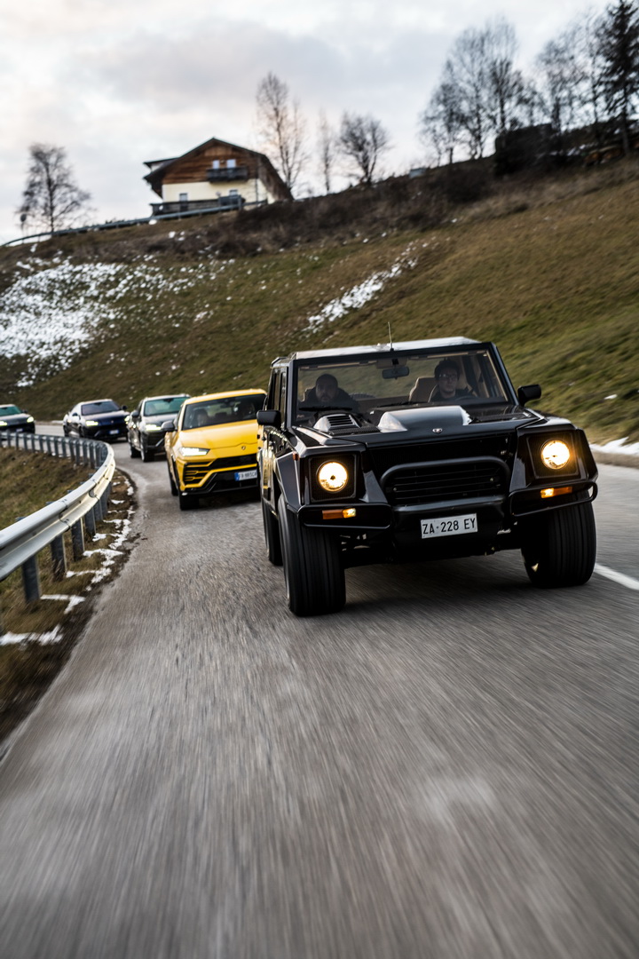 lamborghini urus lm002 74 Lamborghini Urus Convoy Embarks On Special Journey, LM002 Leads The Pack