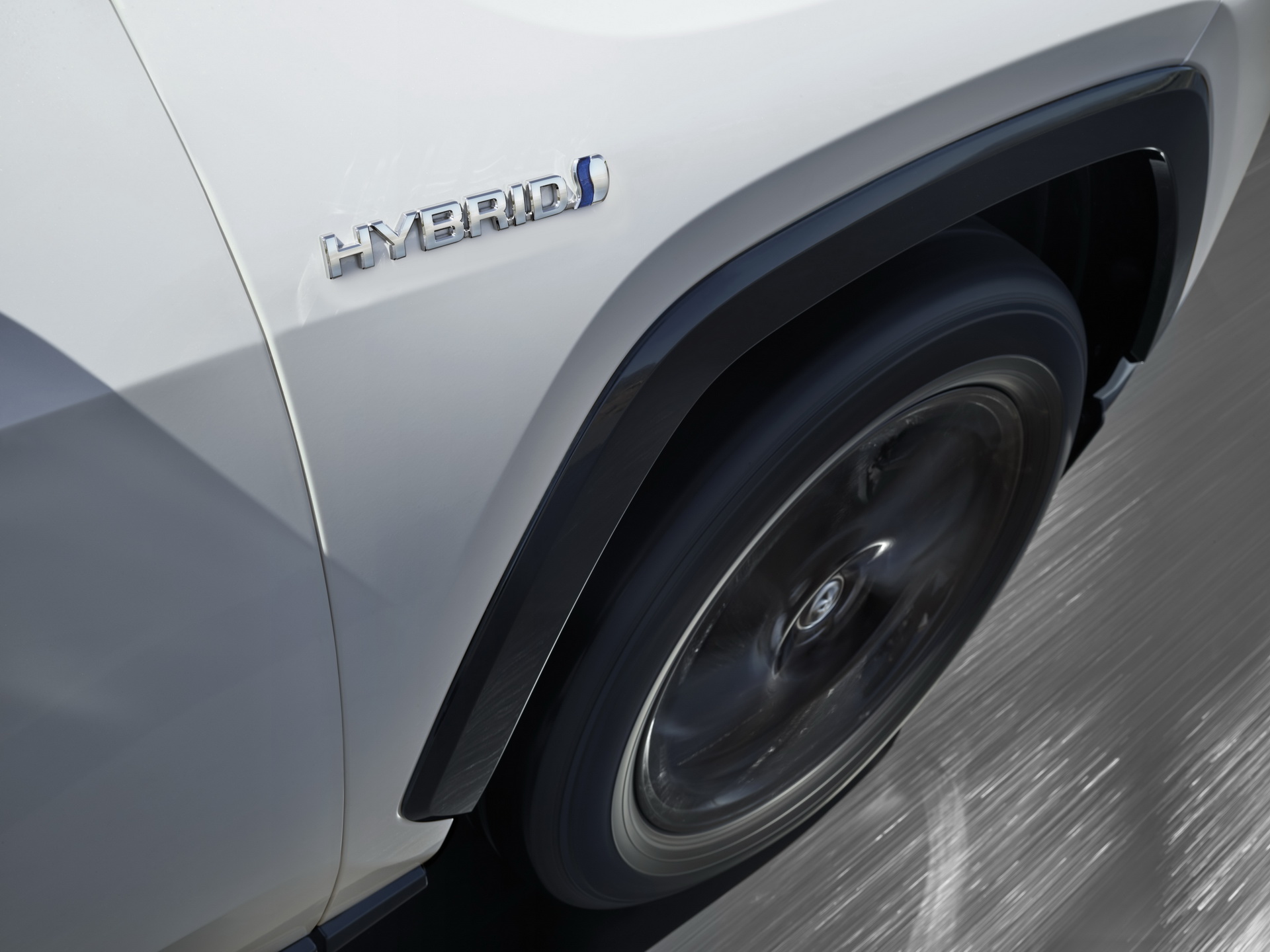 2019-Toyota-RAV4-Hybrid-16 Toyota Opens UK Order Books For 2019 RAV4 Hybrid, Prices Start From £29,635