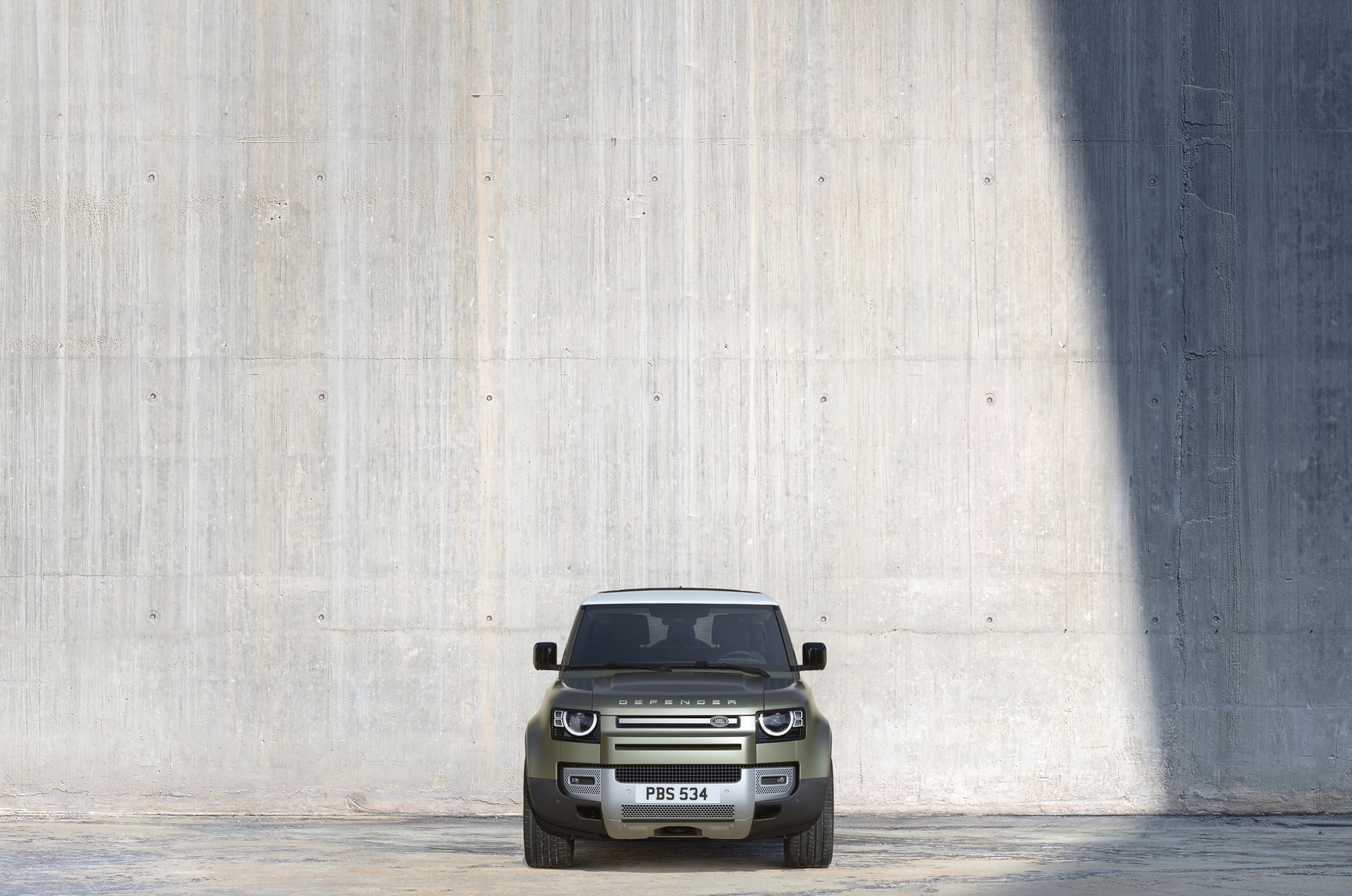 2020 Land Rover Defender Reborn As A Modern 4×4 With Advanced Tech