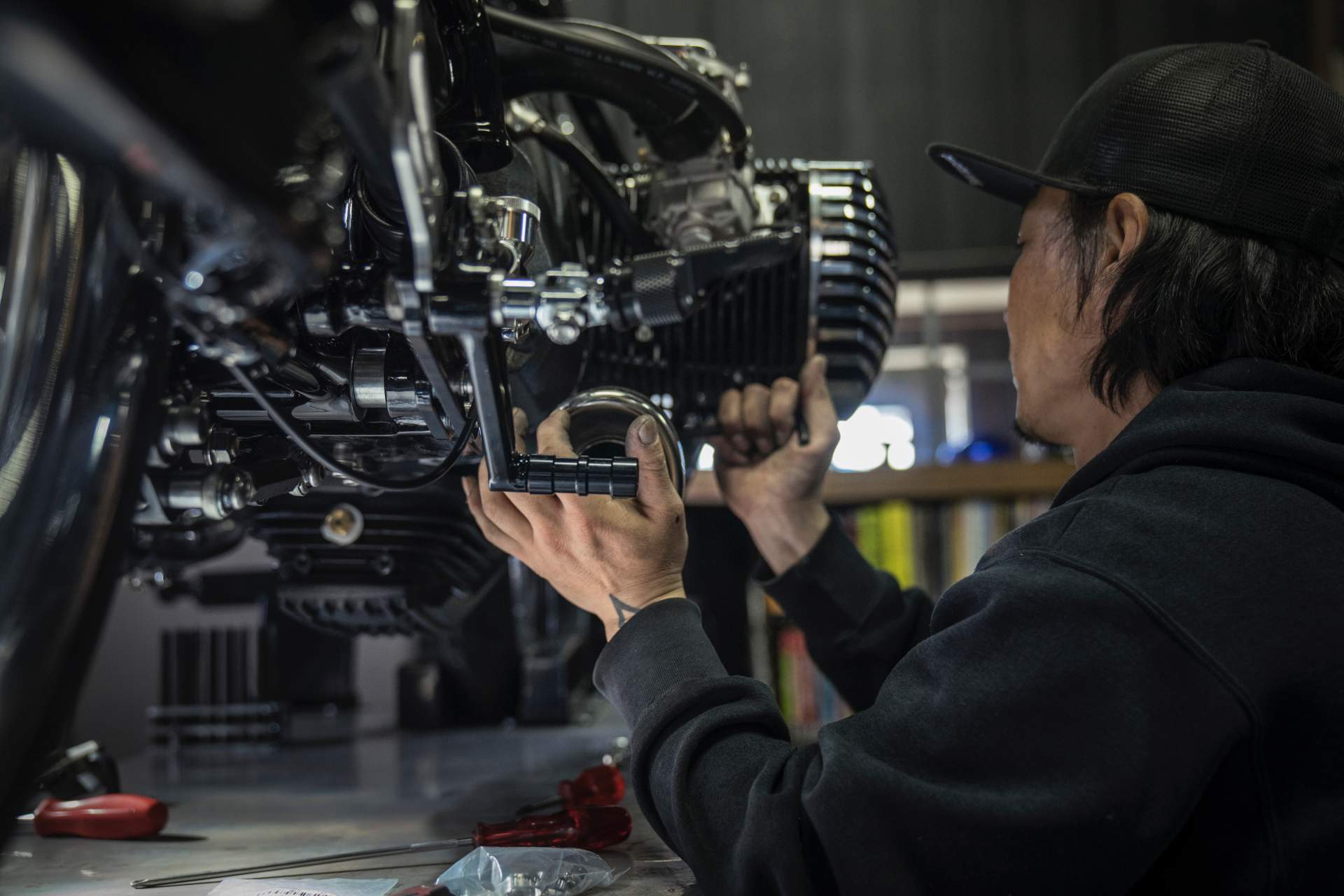 Custom Works Zon BMW concept motorcycle 7 BMW And Japan’s Custom Works Zon Collaborate On R18 Bike With Mystery Boxer Engine