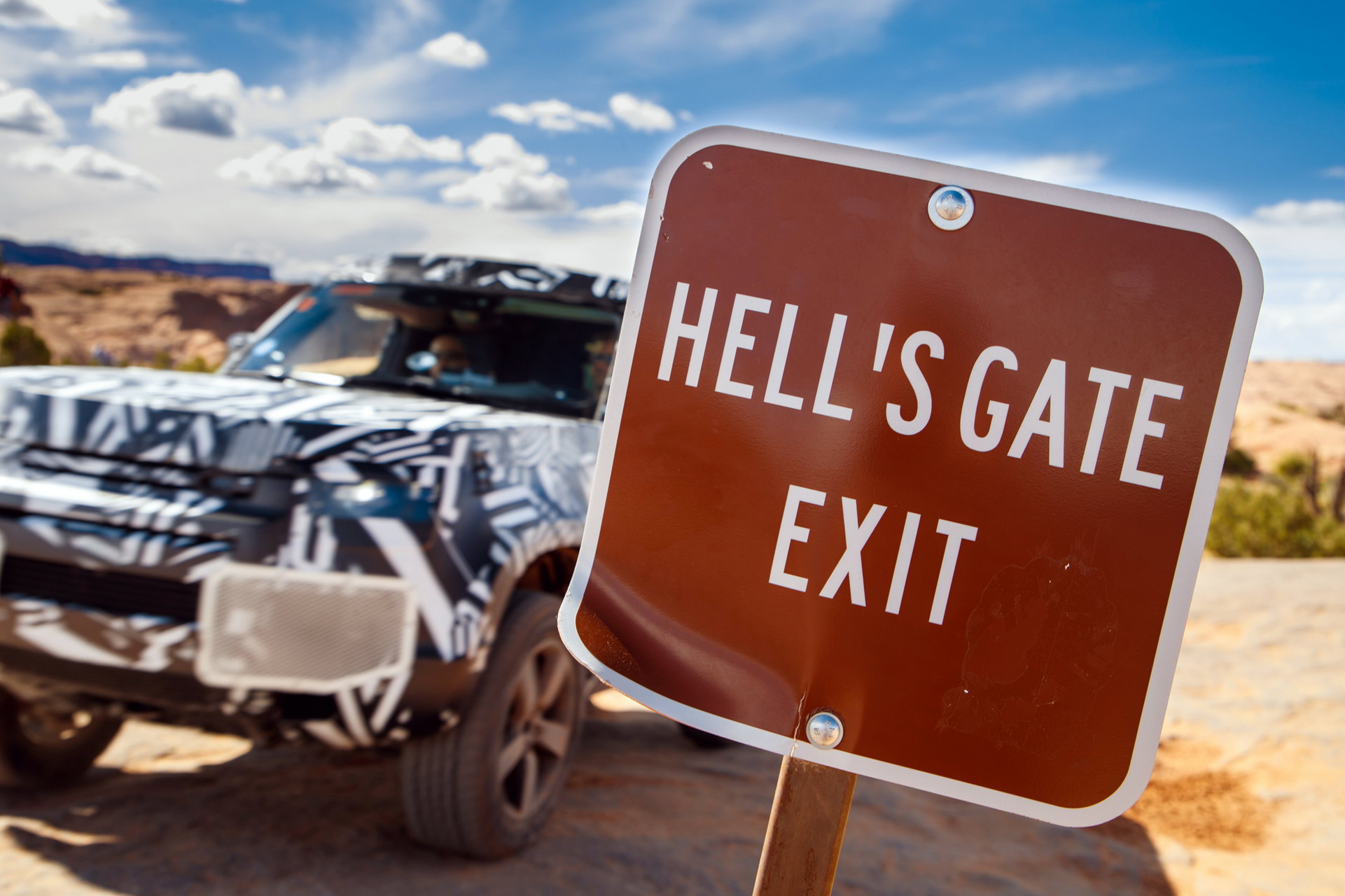 2020 Land Rover Defender Reborn As A Modern 4×4 With Advanced Tech