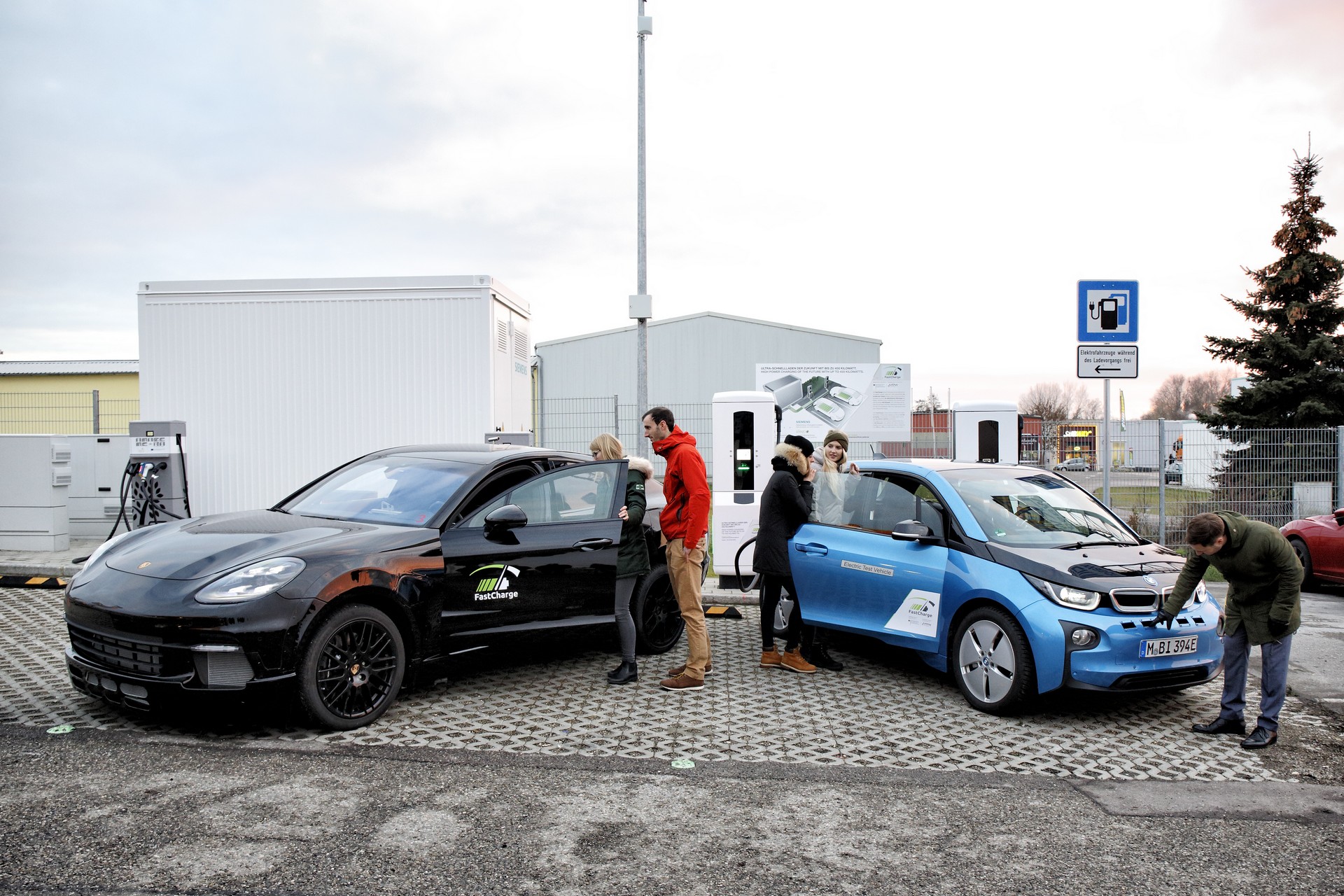BMW Porsche FastCharge-3 BMW And Porsche Demo Rapid Charger That Can Deliver 62 Miles Of Range In Less Than 3 Minutes