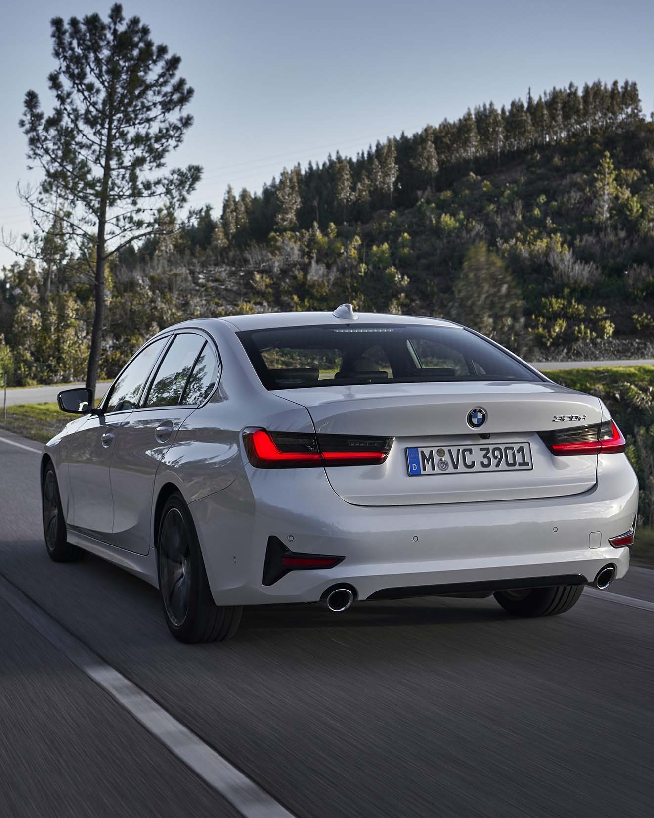 2019 BMW 3-Series-301 First 2019 BMW 3-Series Reviews Are Out (Plus 300+ Photos)
