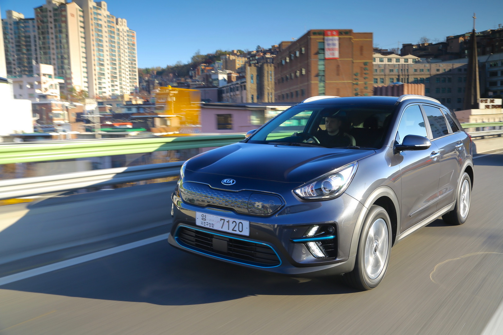 2019 kia e-niro 1 Kia Announces e-Niro First Edition UK Specs, Pricing Starts At £32,995