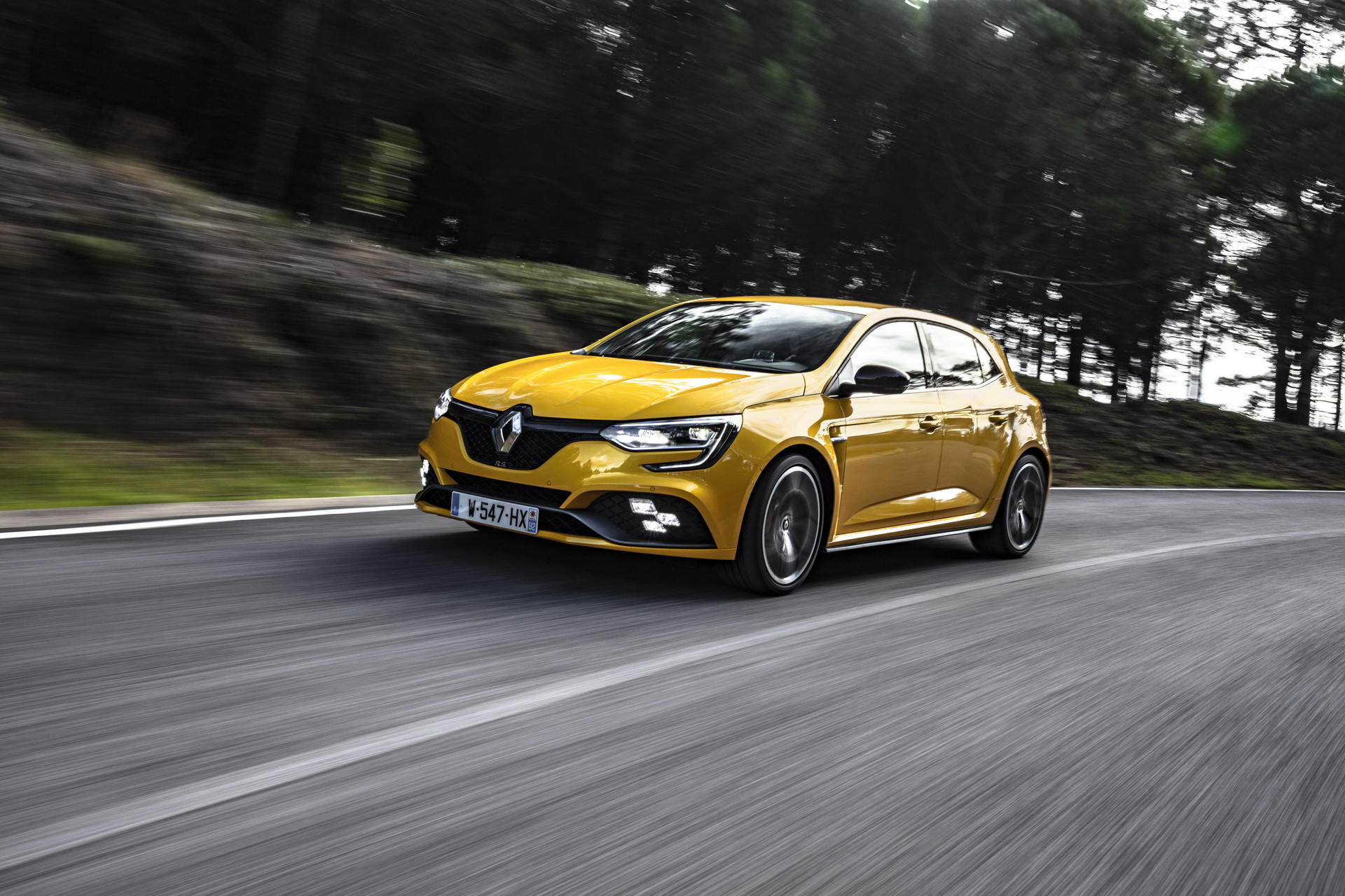 2019-Renault-Megane-RS-Trophy-06 2019 Renault Megane RS Trophy Priced From £31,810 OTR In The UK