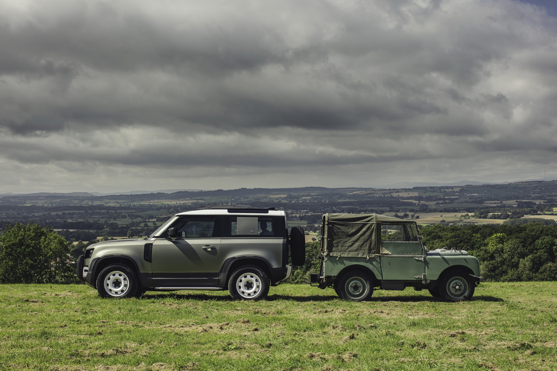 2020 Land Rover Defender Reborn As A Modern 4×4 With Advanced Tech