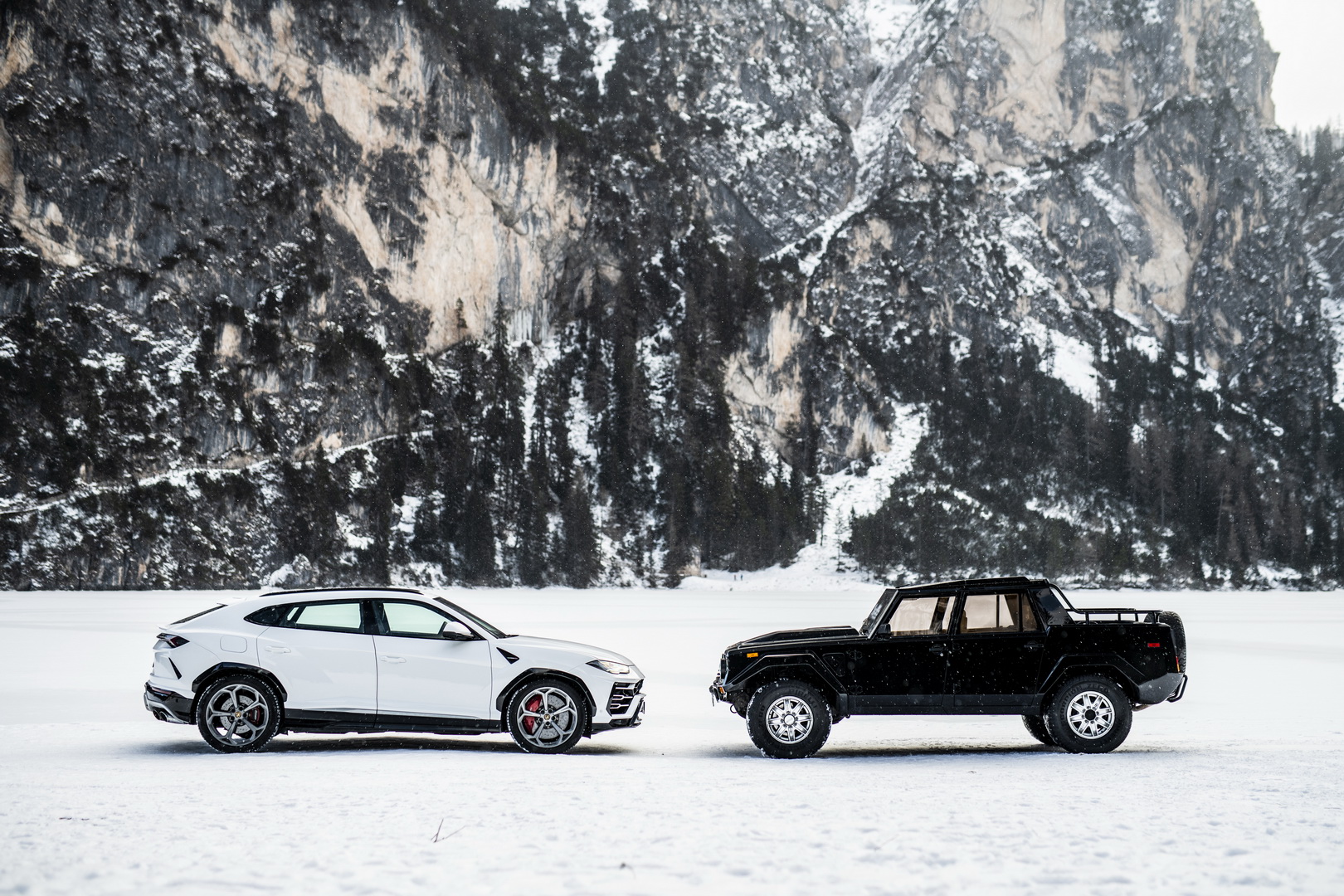 lamborghini urus lm002 17 Lamborghini Urus Convoy Embarks On Special Journey, LM002 Leads The Pack