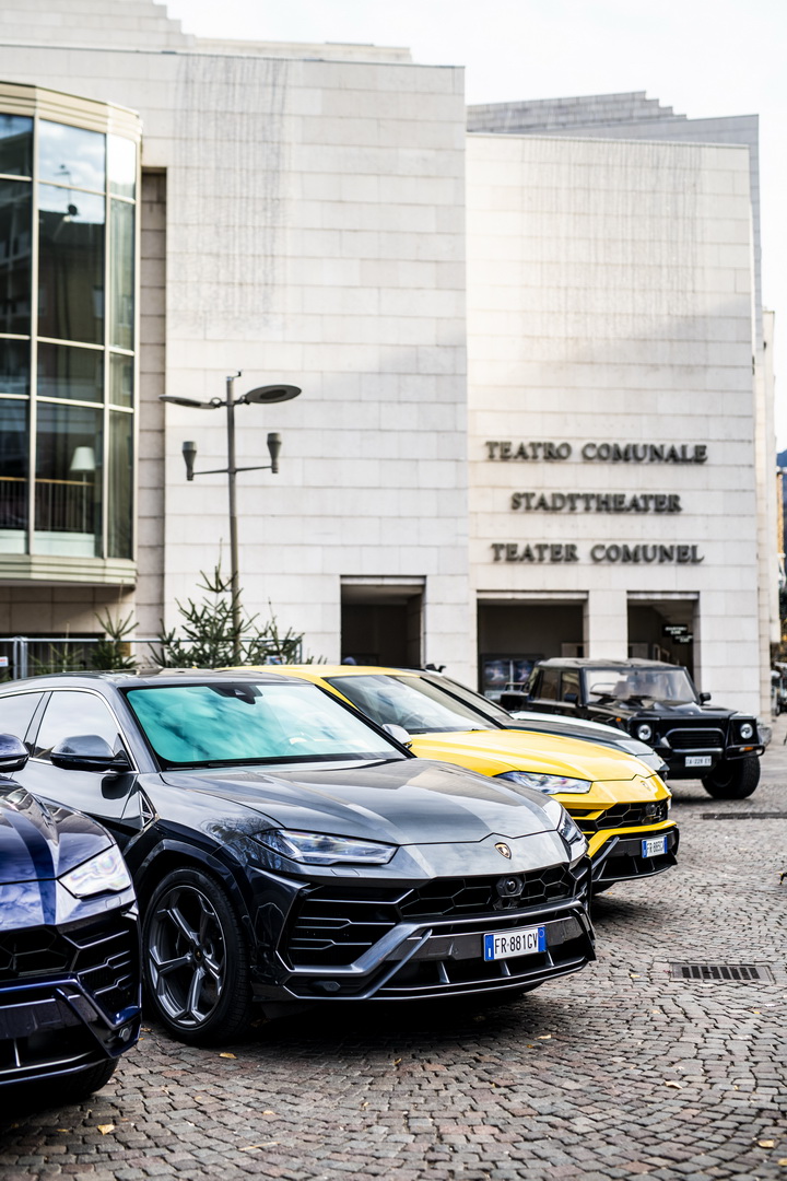 lamborghini urus lm002 64 Lamborghini Urus Convoy Embarks On Special Journey, LM002 Leads The Pack