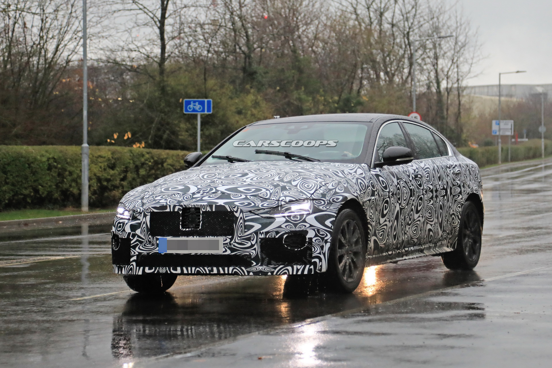 2019 jaguar xe facelift spy 17 2019 Jaguar XE Shaping Up To Be A More Competent 3-Series Rival