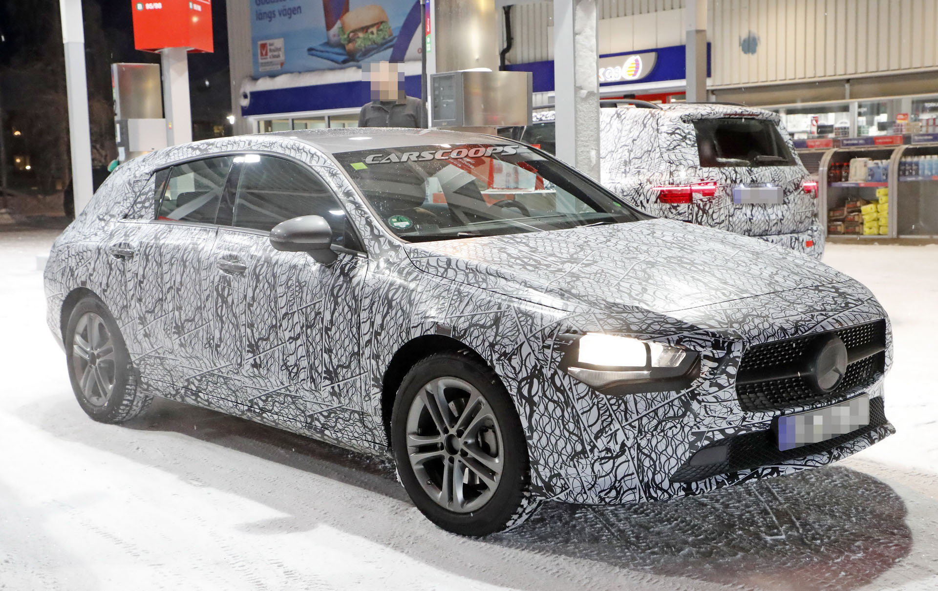 Mercedes-CLA-Shooting-Brake-03 2020 Mercedes CLA Shooting Brake Spied Up Close And Personal