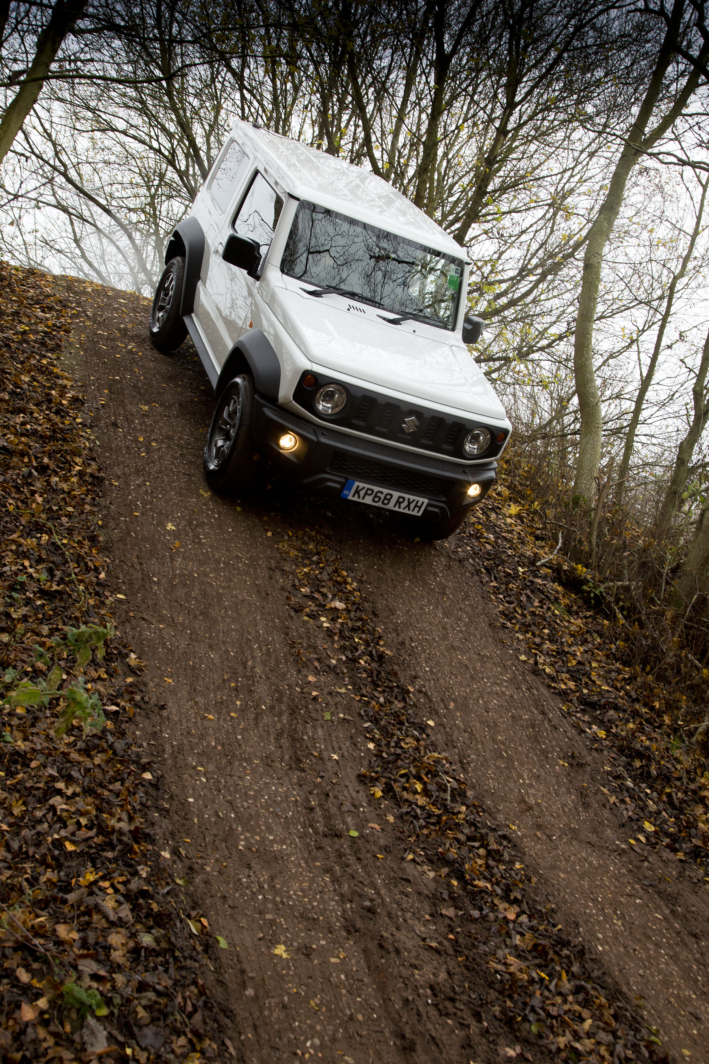 2019-Suzuki-Jimny-08 Suzuki Jimny’s Demand Is So Strong Some UK Dealers Have Stopped Taking Deposits