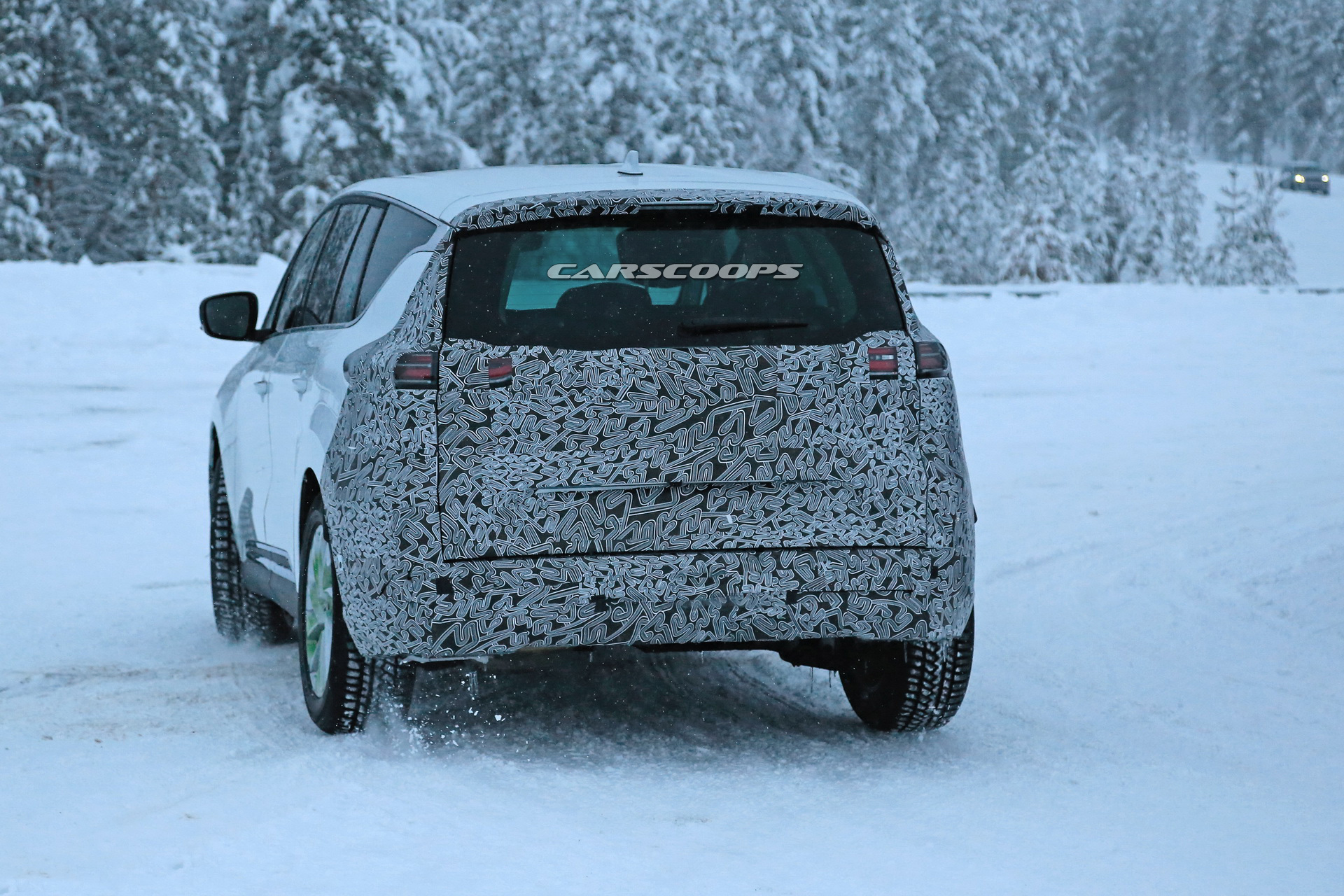 2020 renault espace facelift spy 8 Facelifted Renault Espace Spotted Near Arctic Circle