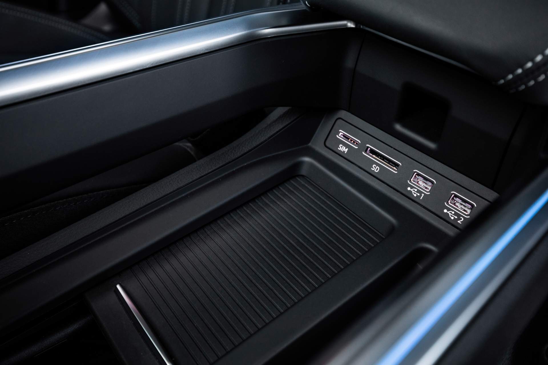 The Audi e-tron at Masdar City Scan Every Inch Of The 2019 Audi e-tron Electric SUV In 303 Photos