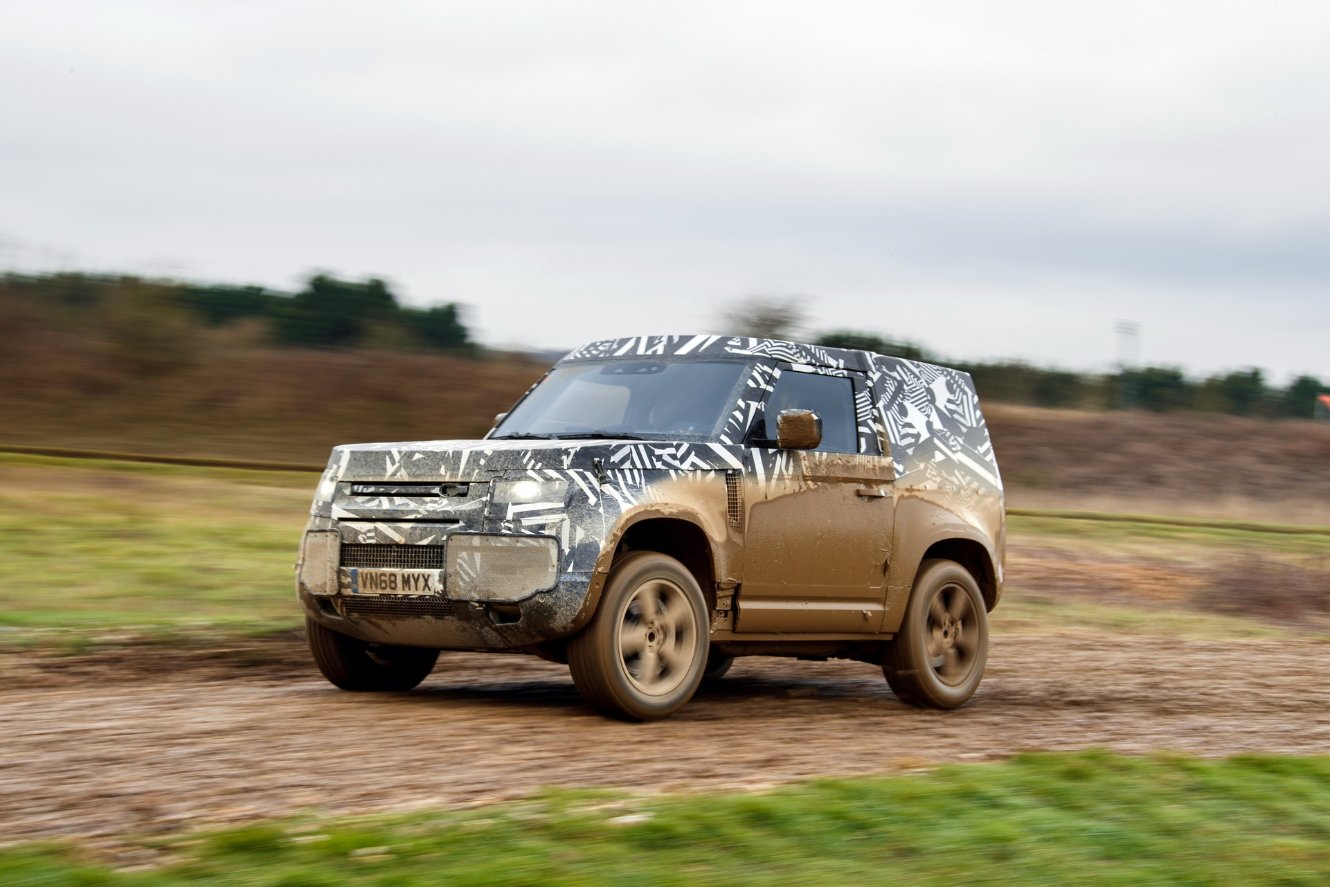 2020 Land Rover Defender Reborn As A Modern 4×4 With Advanced Tech