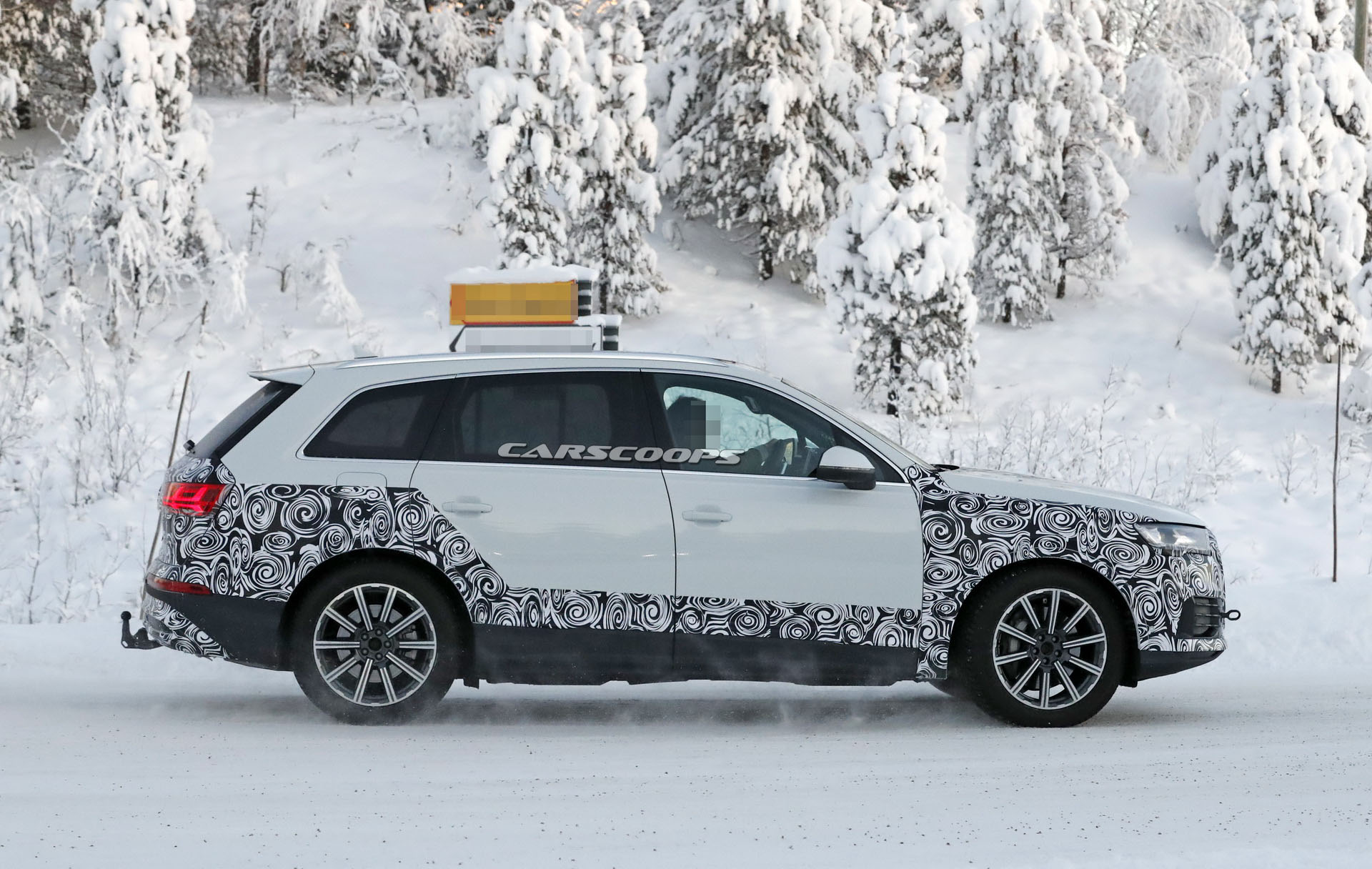 2020-Audi-Q7-SQ7-Facelift-25 2020 Audi Q7 Facelift Spotted Testing On Cold-Weather Conditions