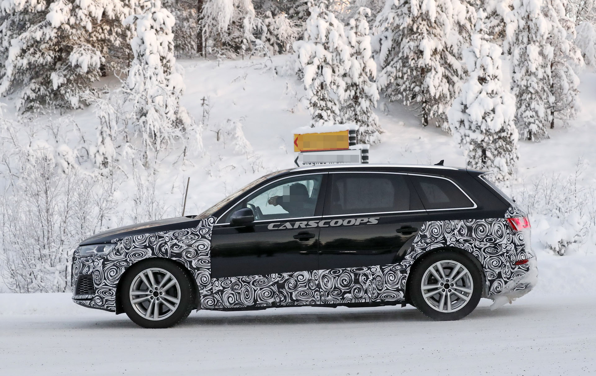2020-Audi-Q7-SQ7-Facelift-35 2020 Audi Q7 Facelift Spotted Testing On Cold-Weather Conditions