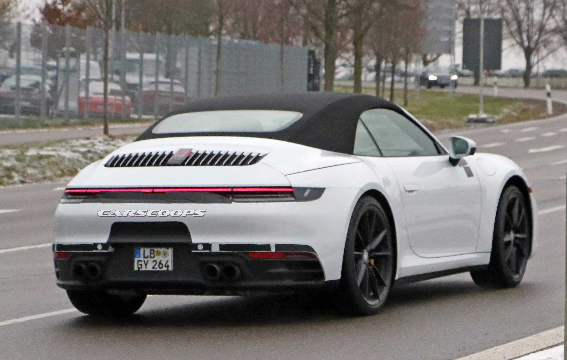 2020 Porsche 911 Cabriolet spy shots 33 2020 Porsche 911 Cabriolet Drops Camo, Wears “Envy Green” Paint