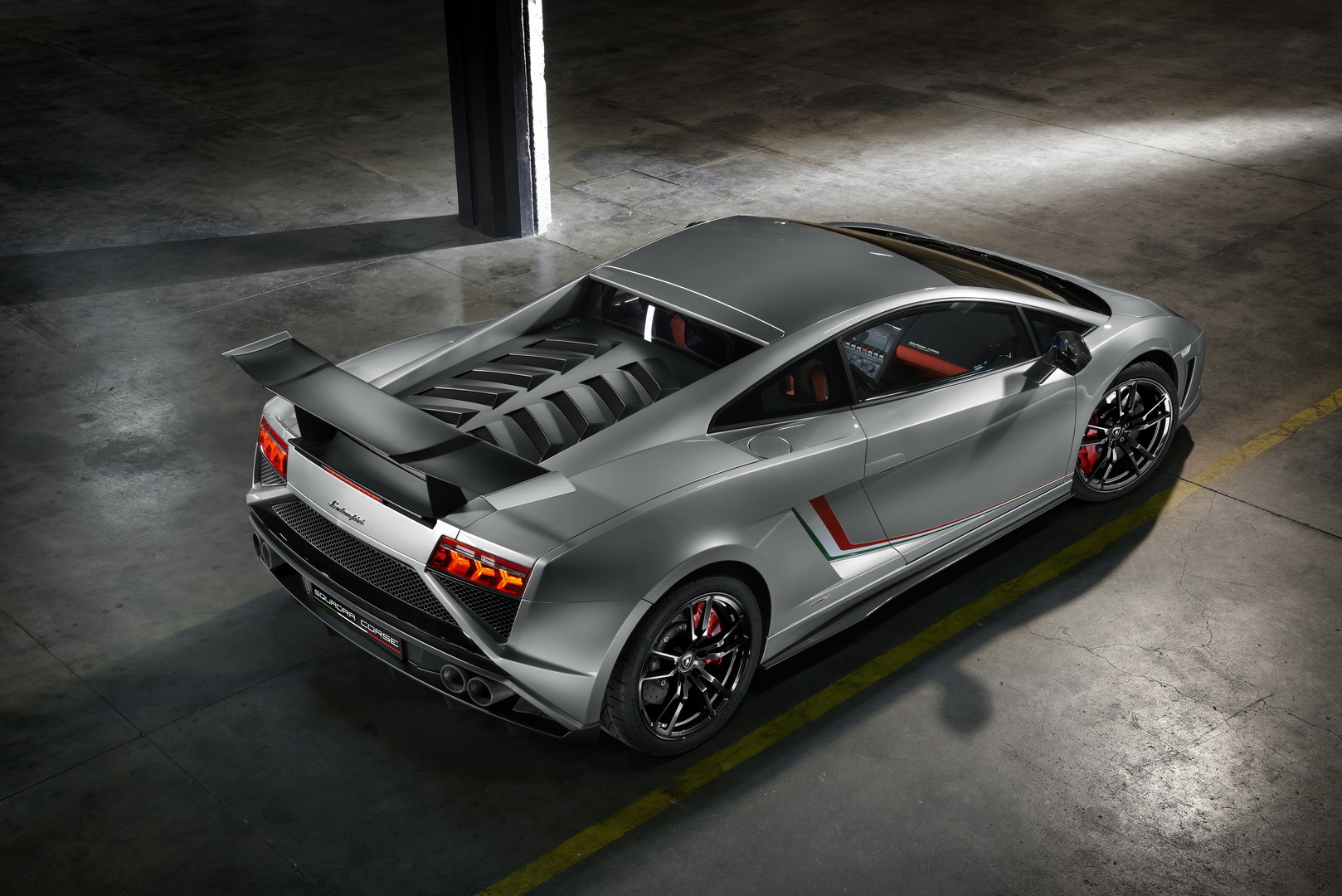 lamborghini gallardo squadra corse 6 Lamborghini Gallardo Recall Addresses Malfunctioning Warning Lights