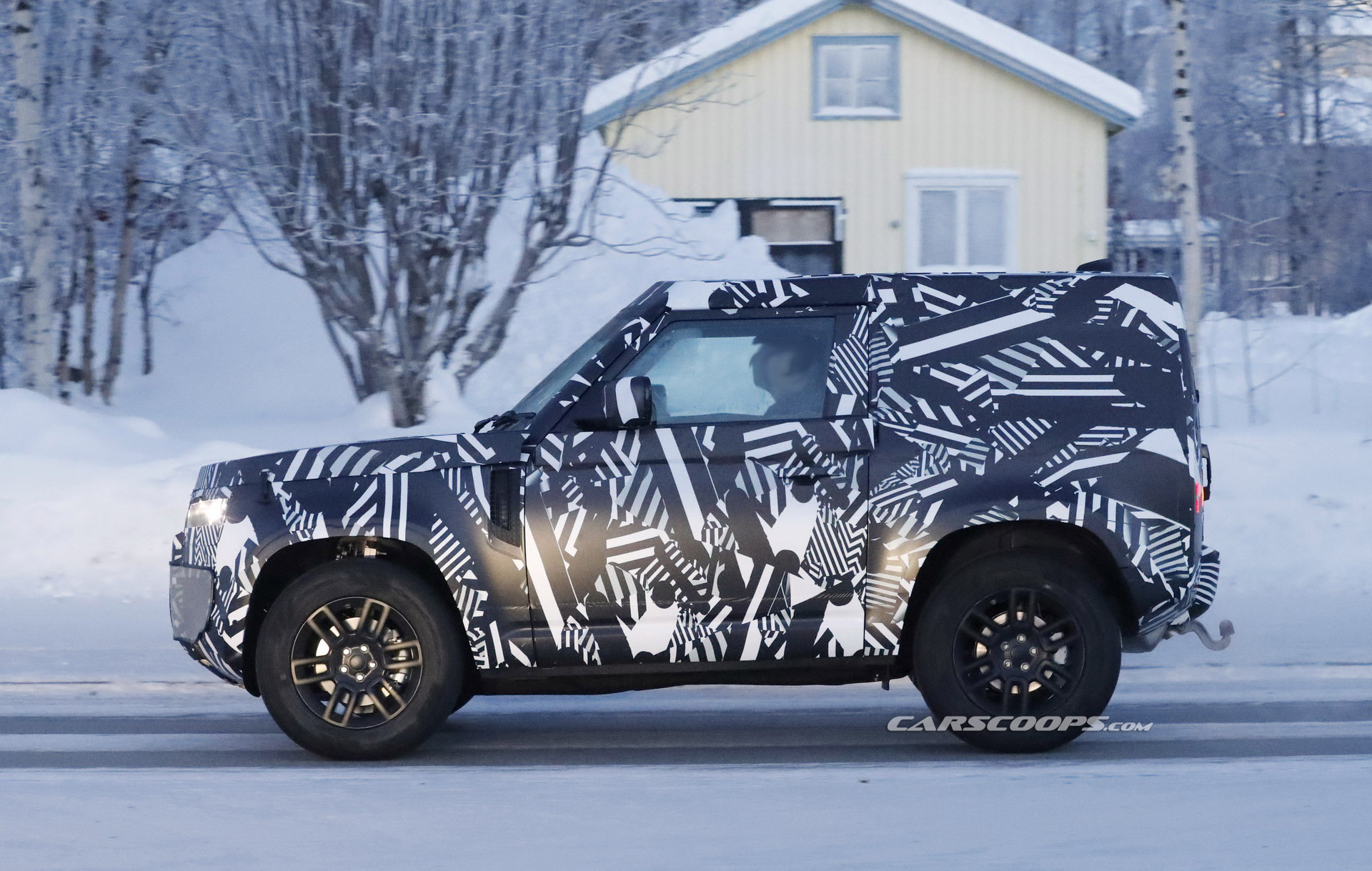 2020 Land Rover Defender 90 4 2020 Land Rover Defender 90 With 3-Doors And SWB Will Be The Most Playful Of All