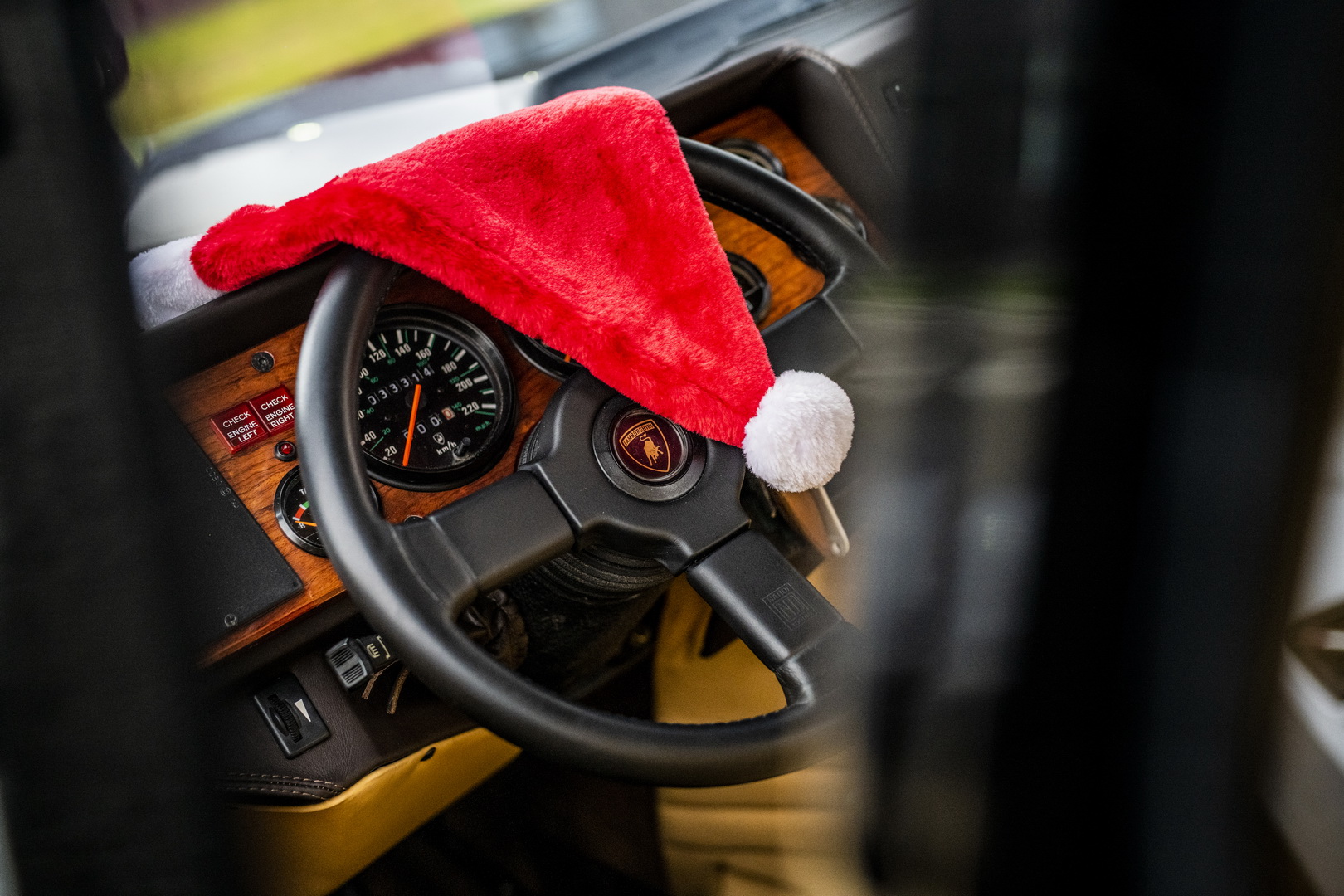 lamborghini urus lm002 26 Lamborghini Urus Convoy Embarks On Special Journey, LM002 Leads The Pack