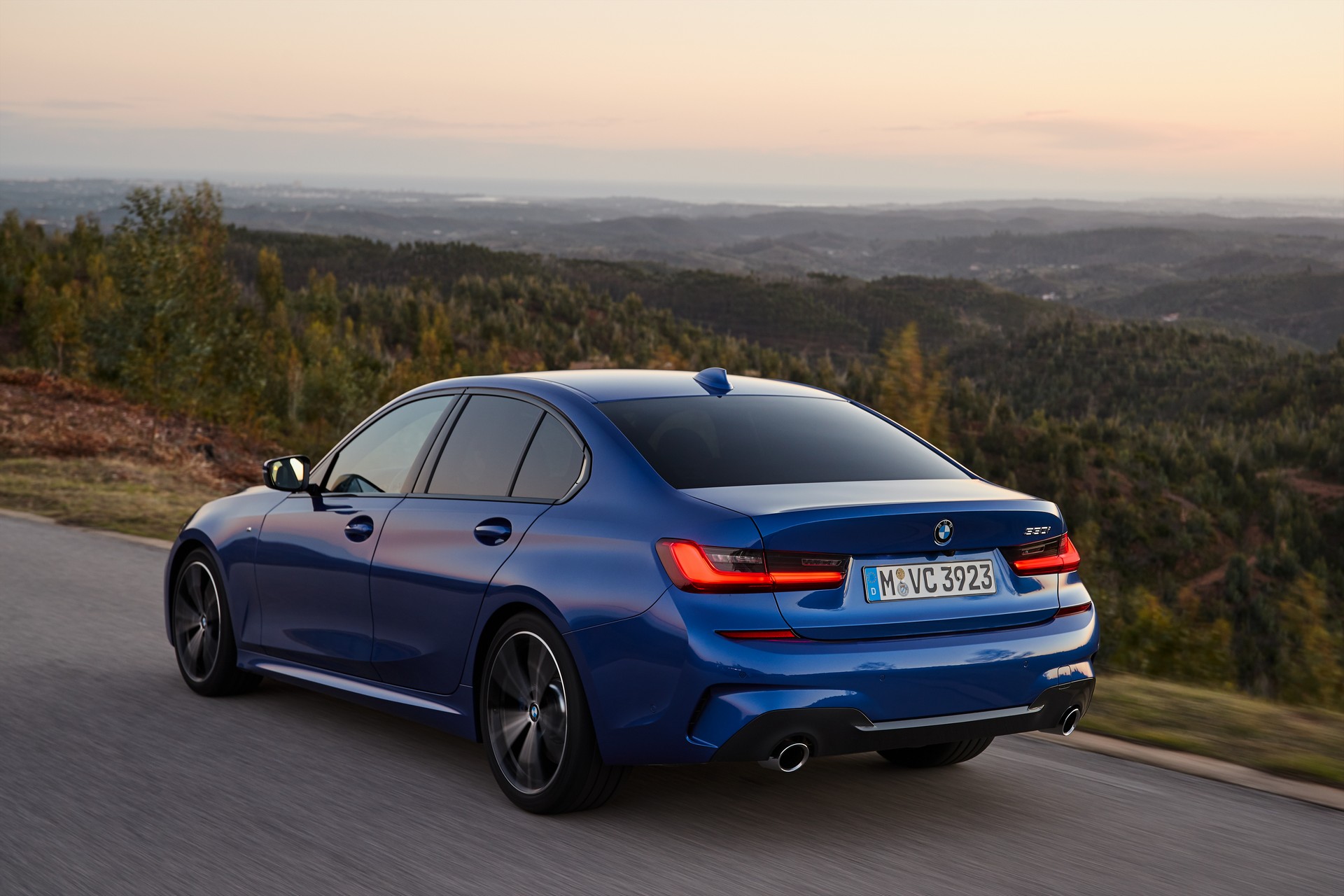 2019 BMW 3-Series-118 First 2019 BMW 3-Series Reviews Are Out (Plus 300+ Photos)