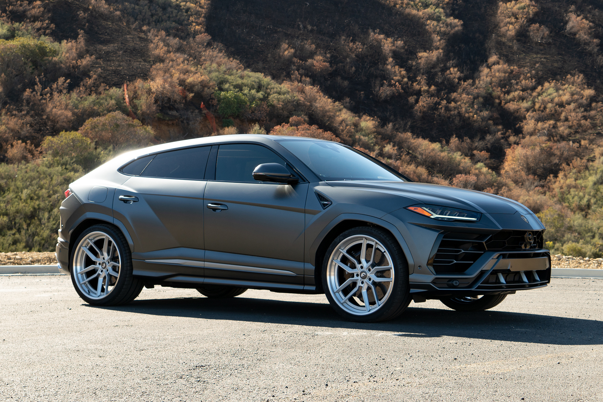 lamborghini urus forgiato custom wheels 1 As If The Lamborghini Urus Wouldn’t Try On 24-inch Rims