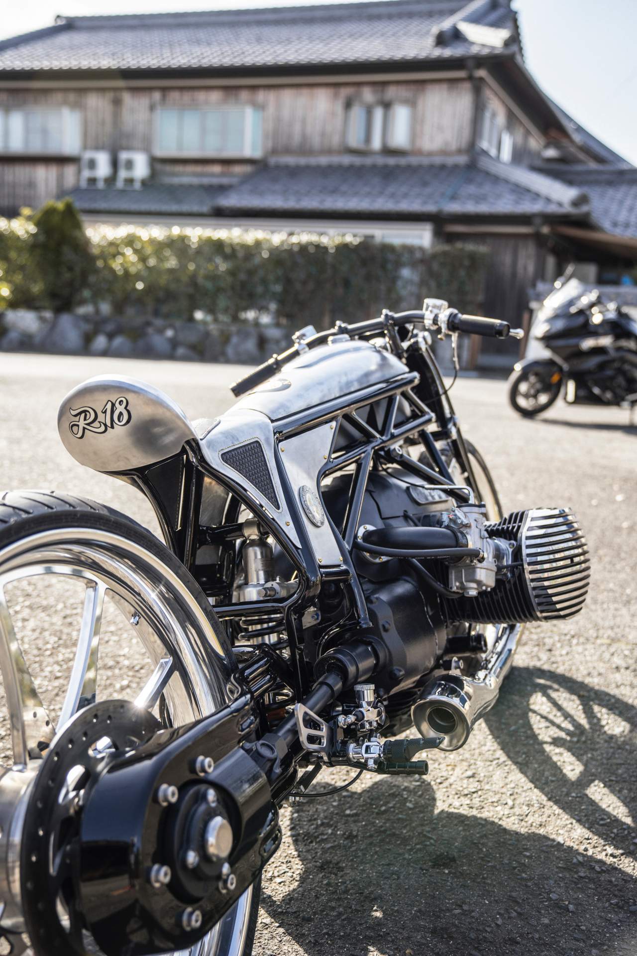 Custom Works Zon BMW concept motorcycle 11 BMW And Japan’s Custom Works Zon Collaborate On R18 Bike With Mystery Boxer Engine