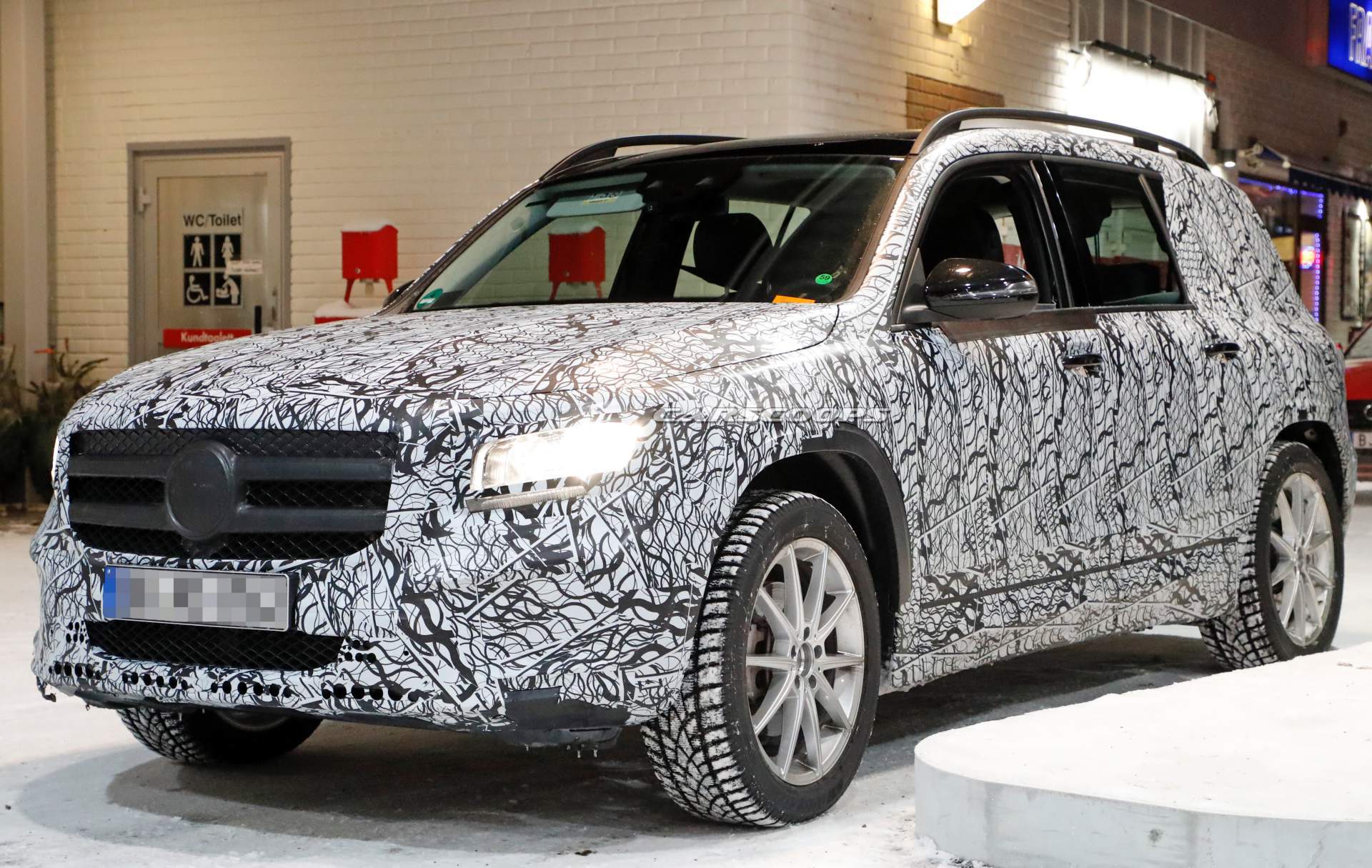 2019 Mercedes GLB spy shots 9 2019 Mercedes GLB: Here’s Our Best Look Yet At Compact SUV’s Interior