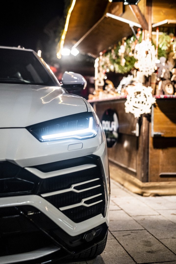 lamborghini urus lm002 60 Lamborghini Urus Convoy Embarks On Special Journey, LM002 Leads The Pack