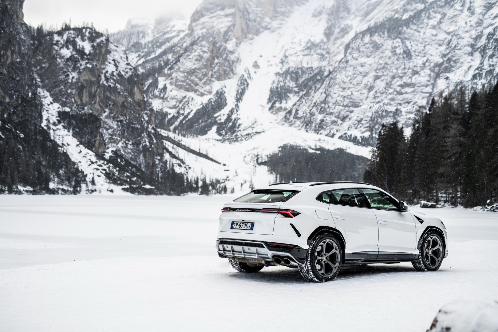 lamborghini urus lm002 19 Lamborghini Urus Convoy Embarks On Special Journey, LM002 Leads The Pack