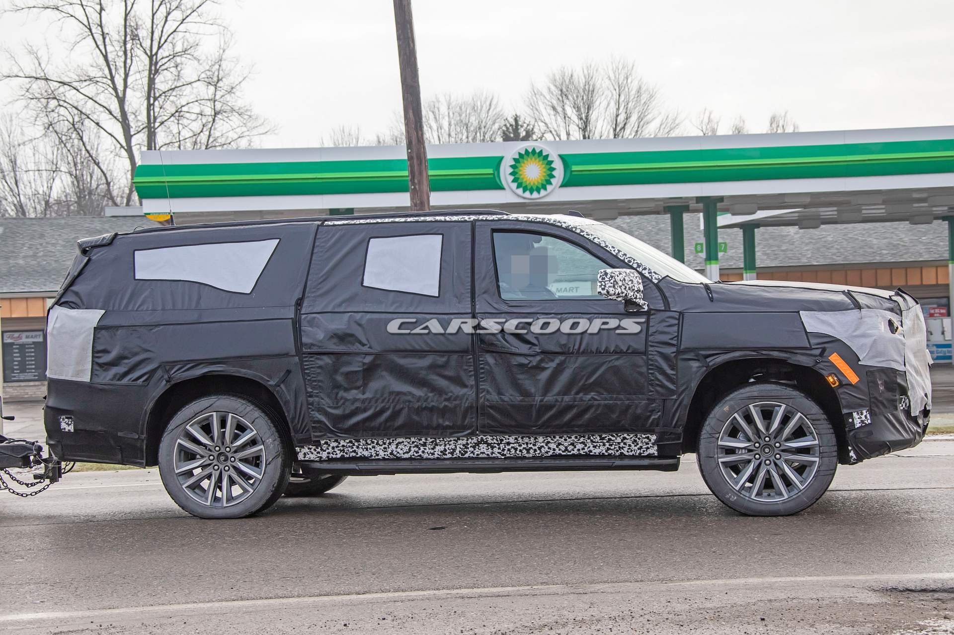 2020 Cadillac Escalade ESV spy shots 5 2020 Cadillac Escalade Spotted For The First Time, Here’s Everything We Know So Far