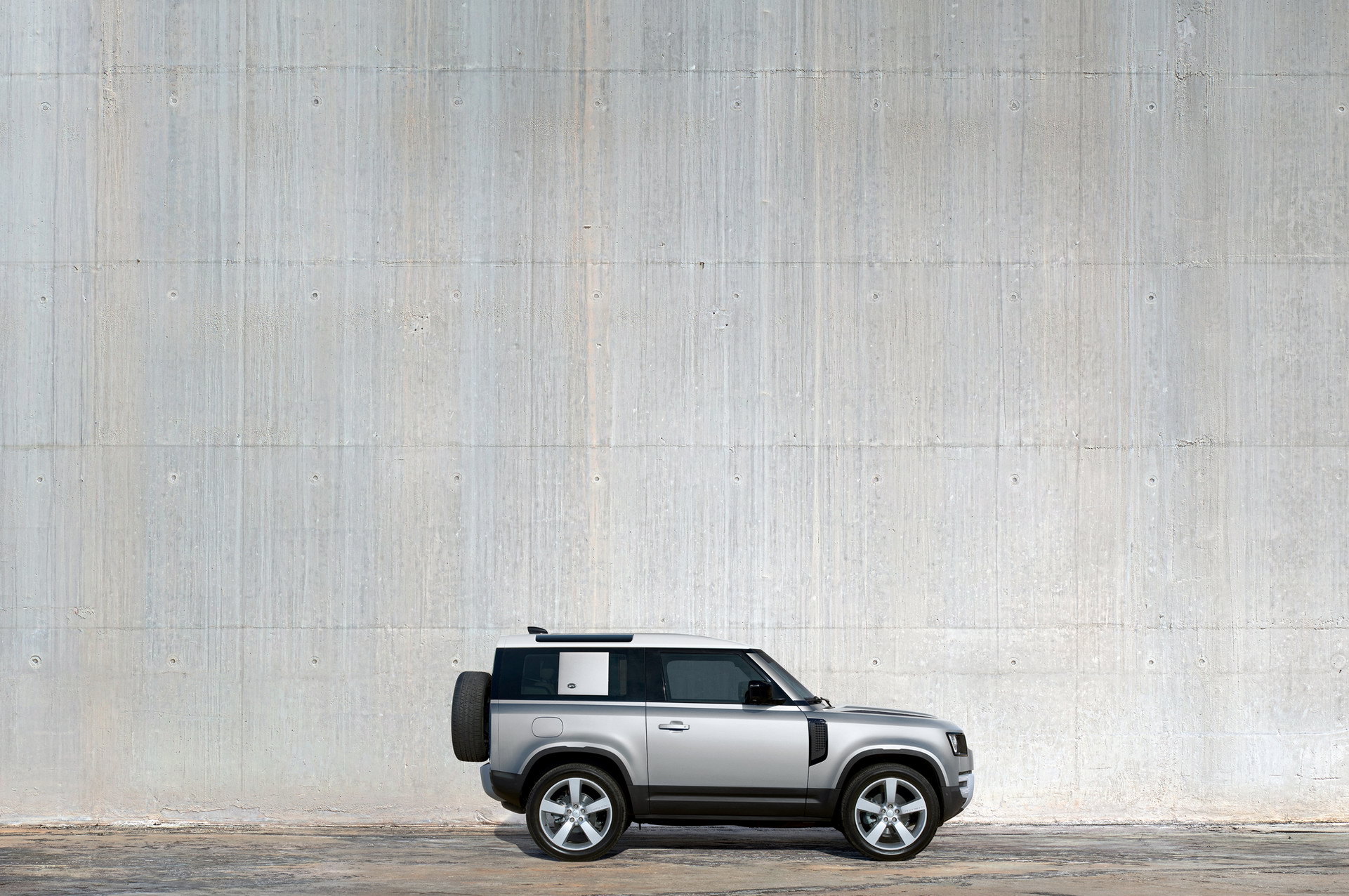 2020 Land Rover Defender Reborn As A Modern 4×4 With Advanced Tech