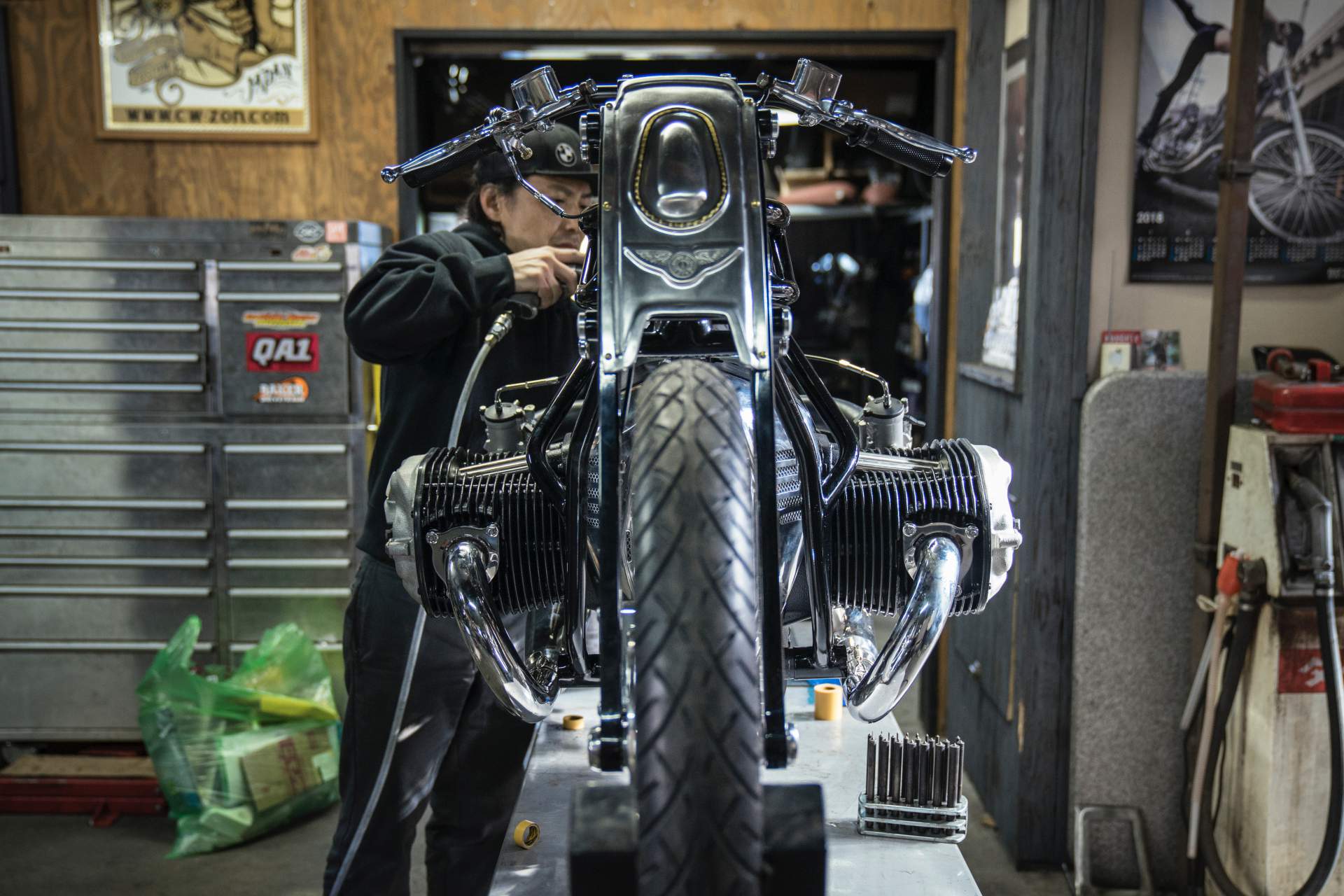 Custom Works Zon BMW concept motorcycle 1 BMW And Japan’s Custom Works Zon Collaborate On R18 Bike With Mystery Boxer Engine