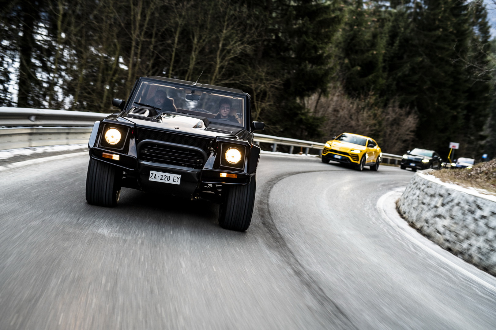 lamborghini urus lm002 70 Lamborghini Urus Convoy Embarks On Special Journey, LM002 Leads The Pack