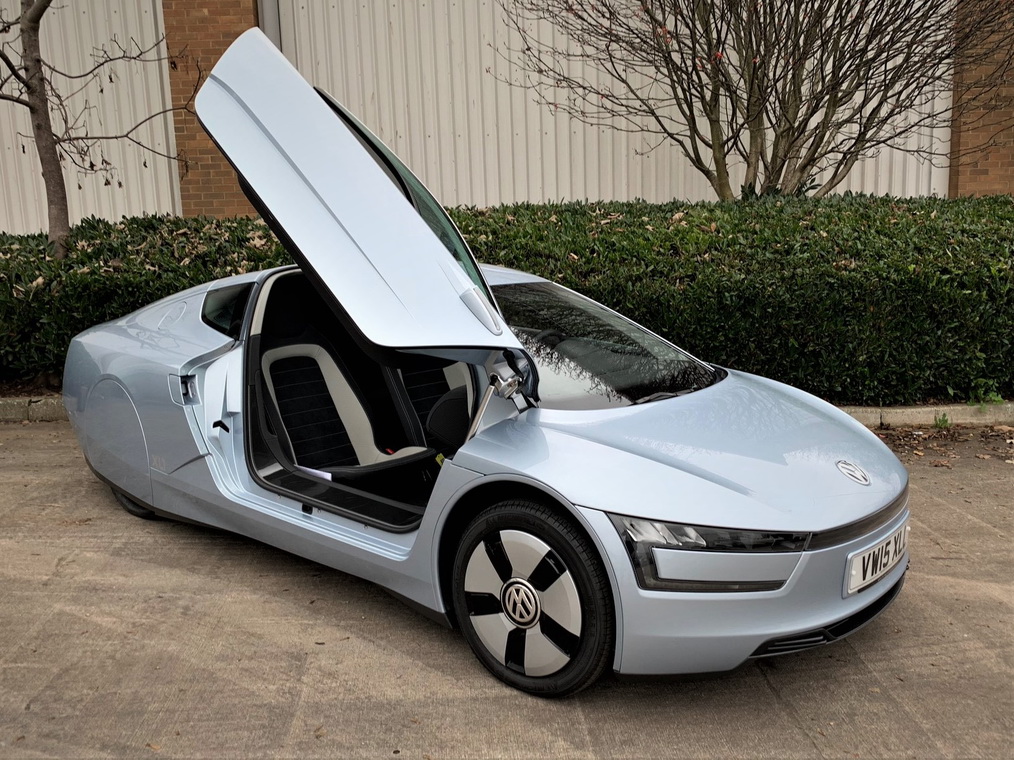 vw xl1 3 Volkswagen XL1: Buy This Futuristic Hybrid, Turn Heads Wherever You Go