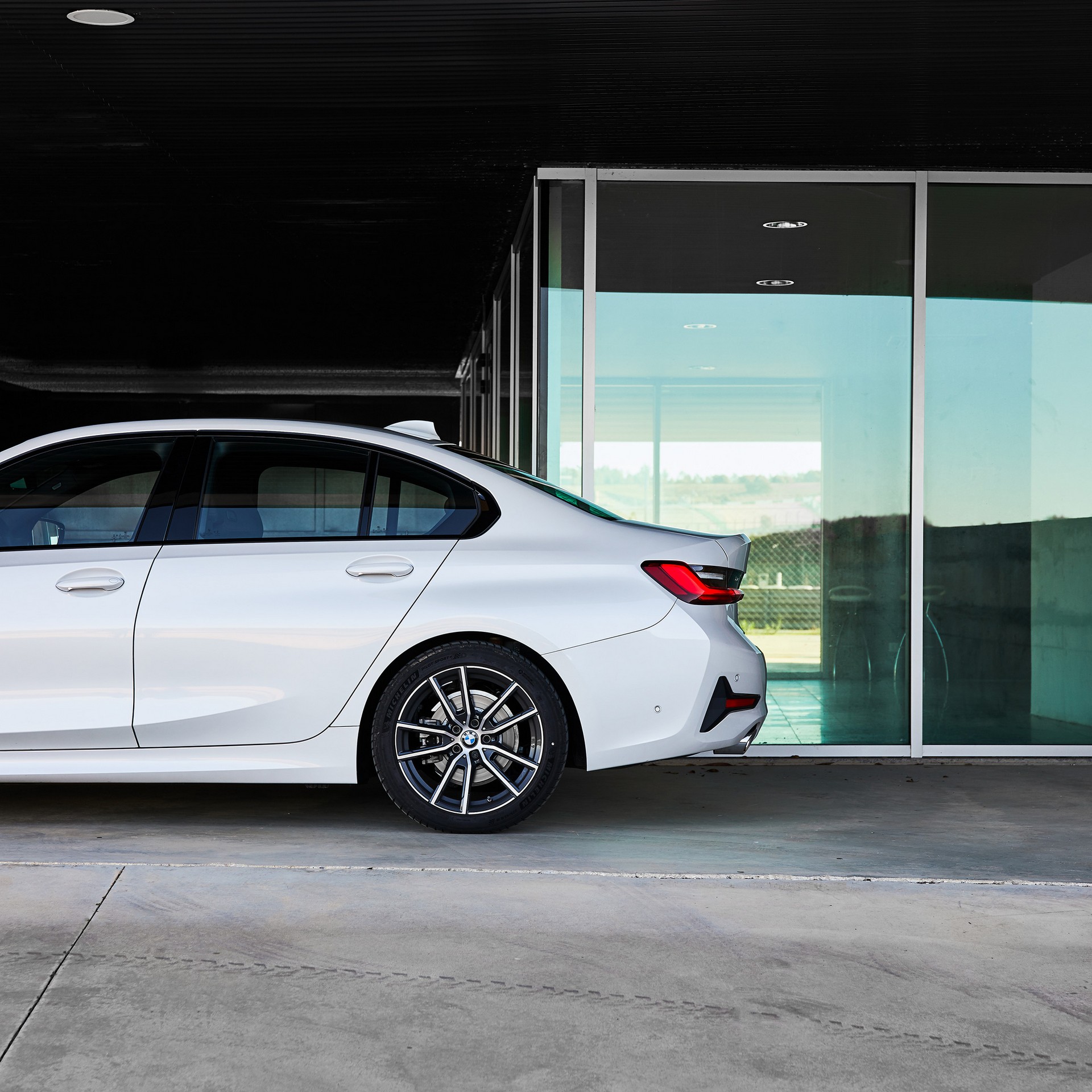 2019 BMW 3-Series-350 First 2019 BMW 3-Series Reviews Are Out (Plus 300+ Photos)