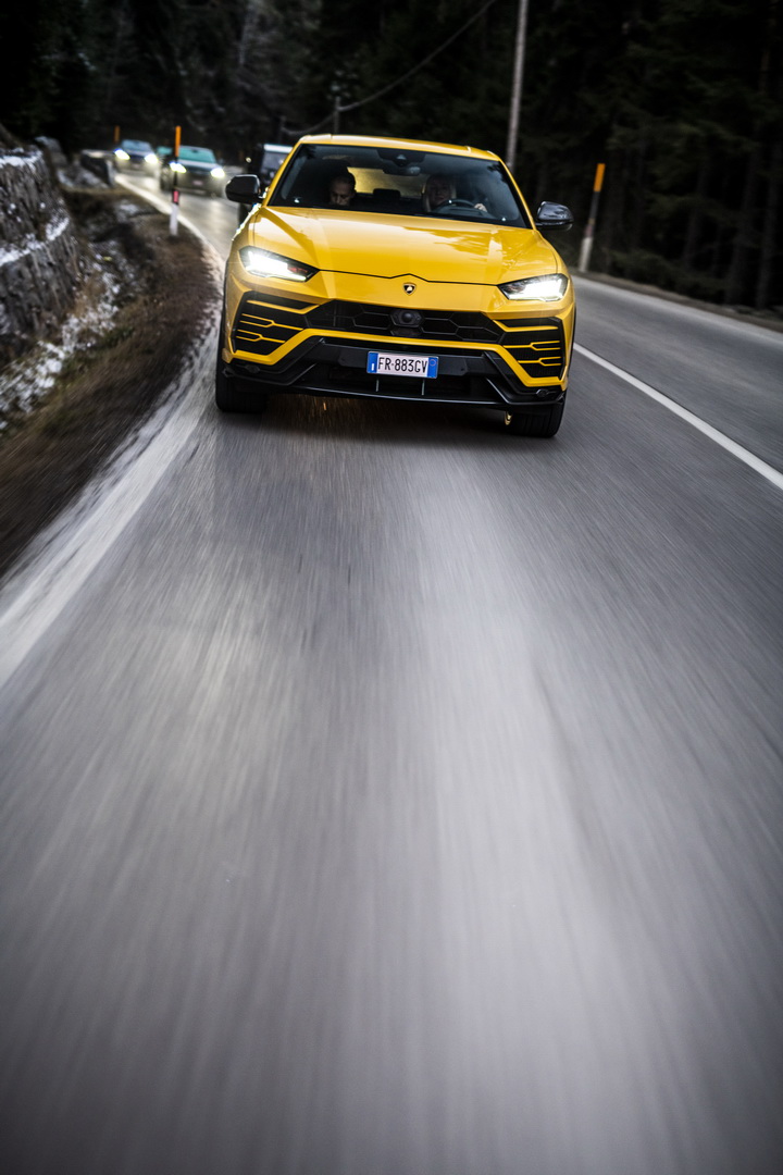 lamborghini urus lm002 96 Lamborghini Urus Convoy Embarks On Special Journey, LM002 Leads The Pack