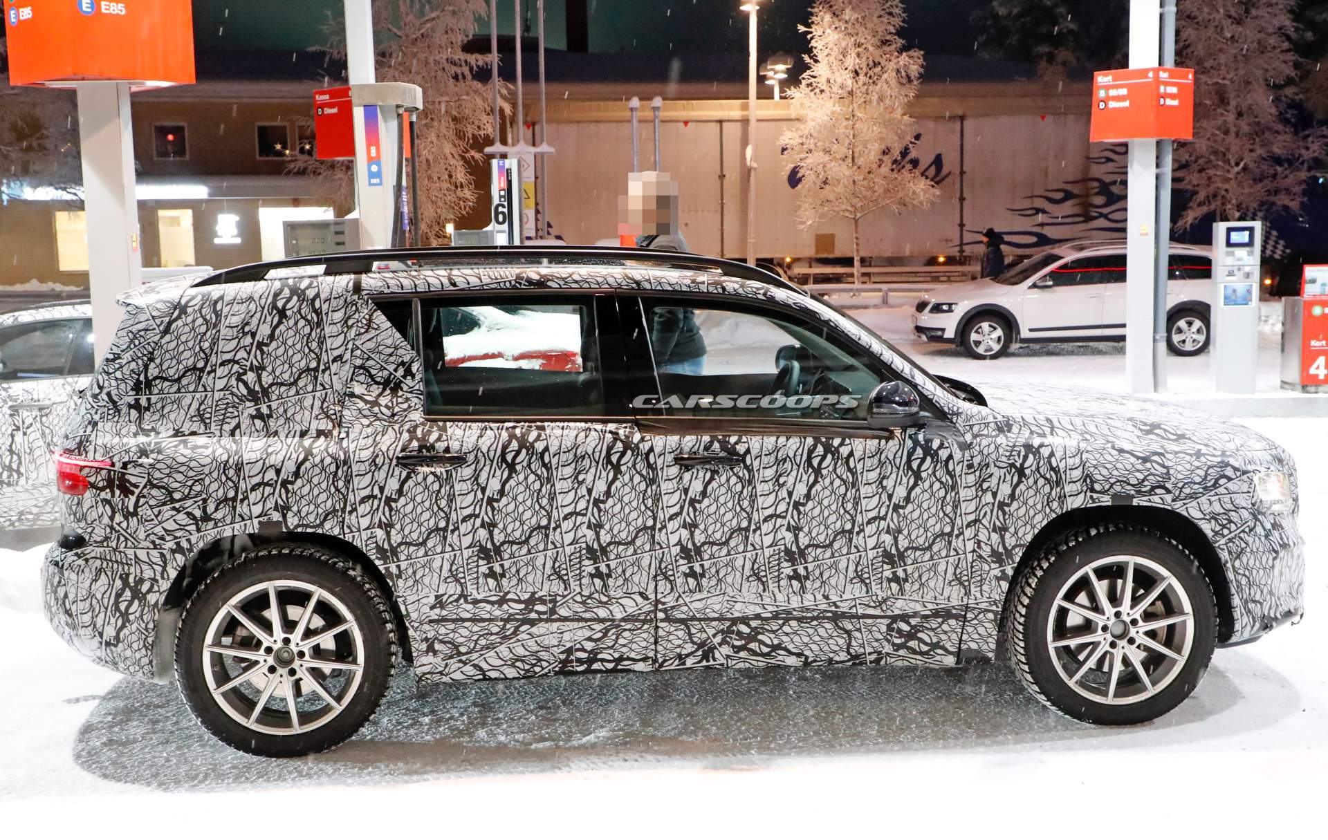 2019 Mercedes GLB spy shots 4 2019 Mercedes GLB: Here’s Our Best Look Yet At Compact SUV’s Interior