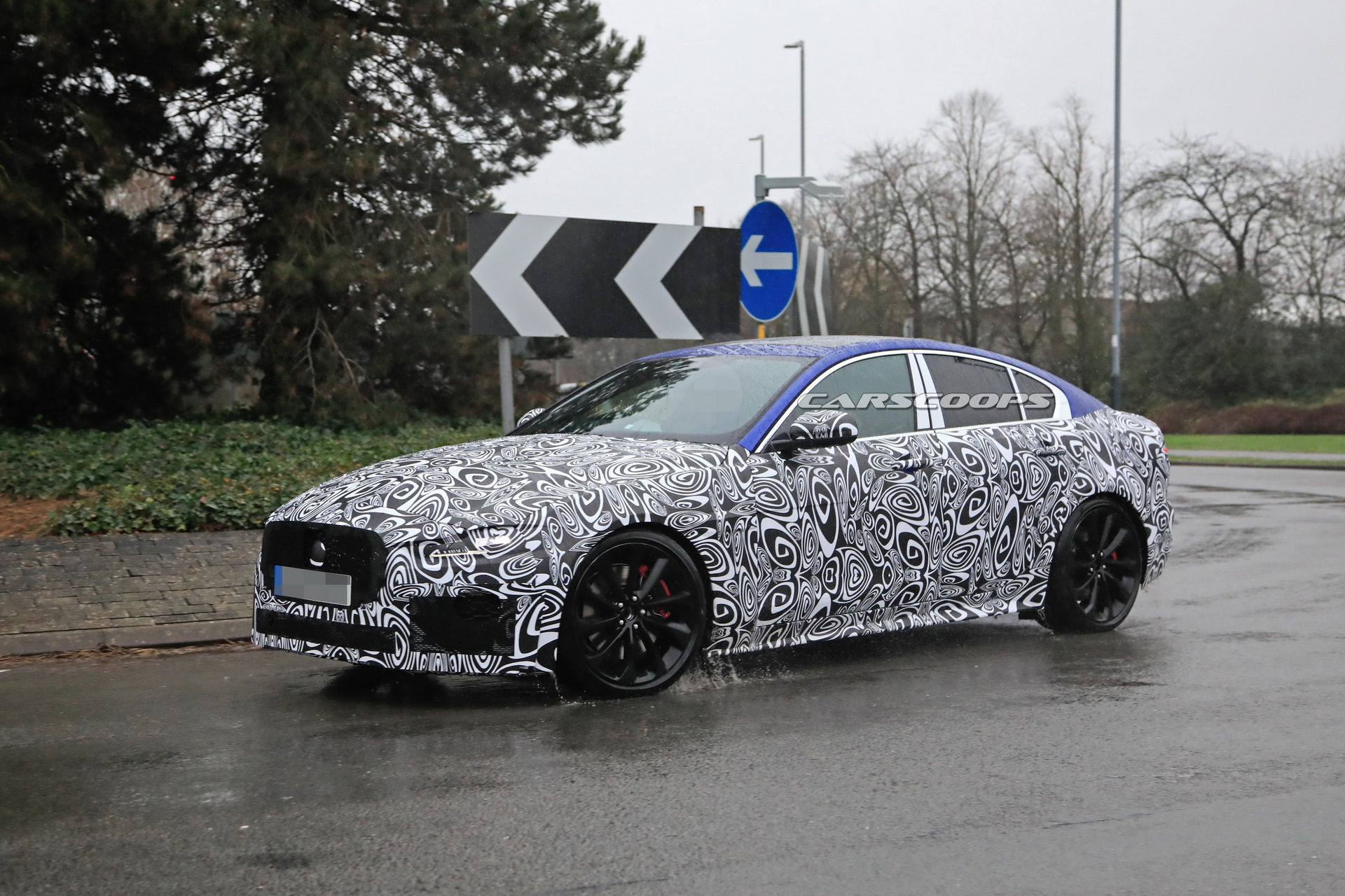 2019 jaguar xe facelift spy 12 2019 Jaguar XE Shaping Up To Be A More Competent 3-Series Rival